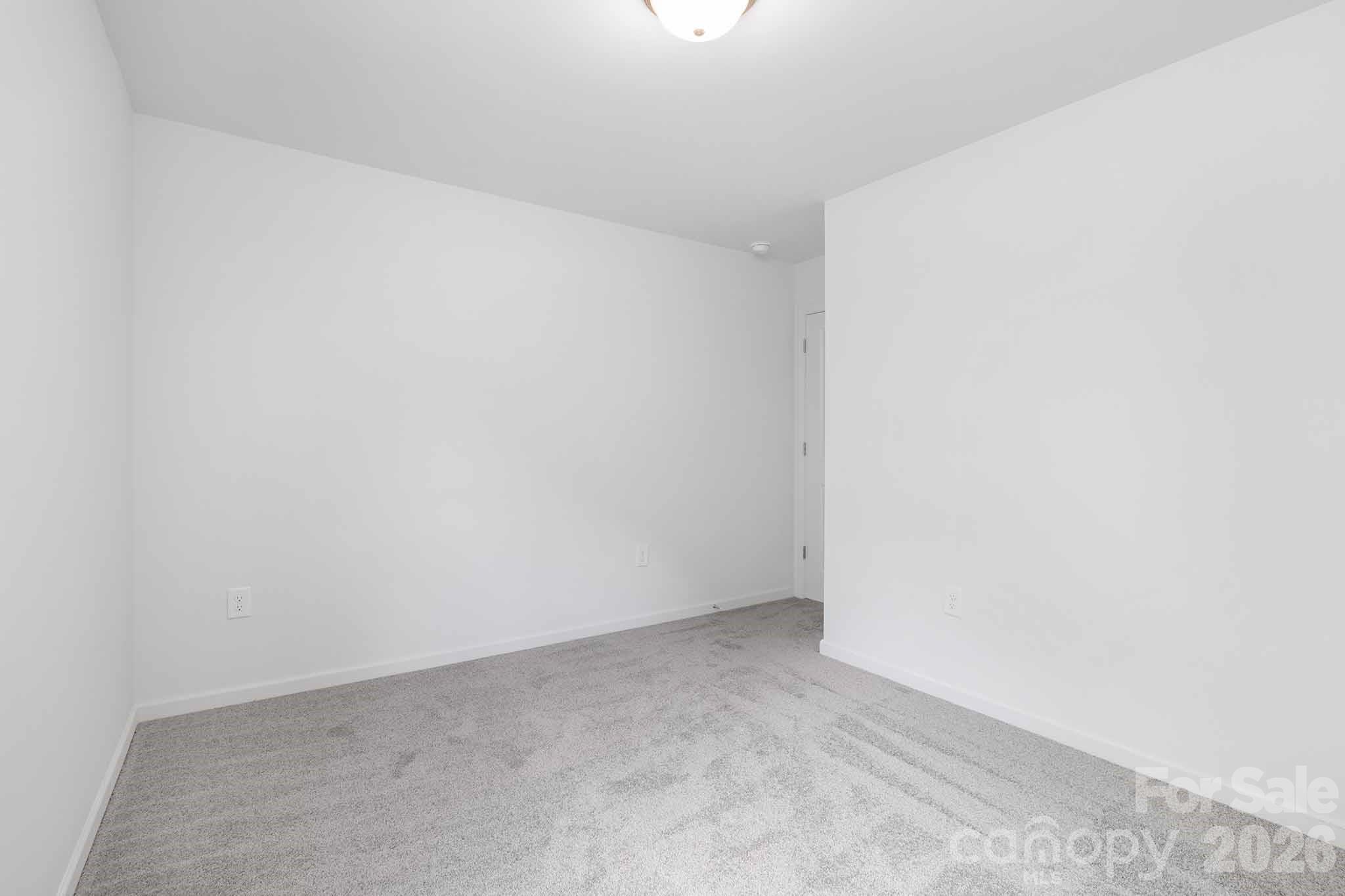 11721 Platon Avenue — Huntersville