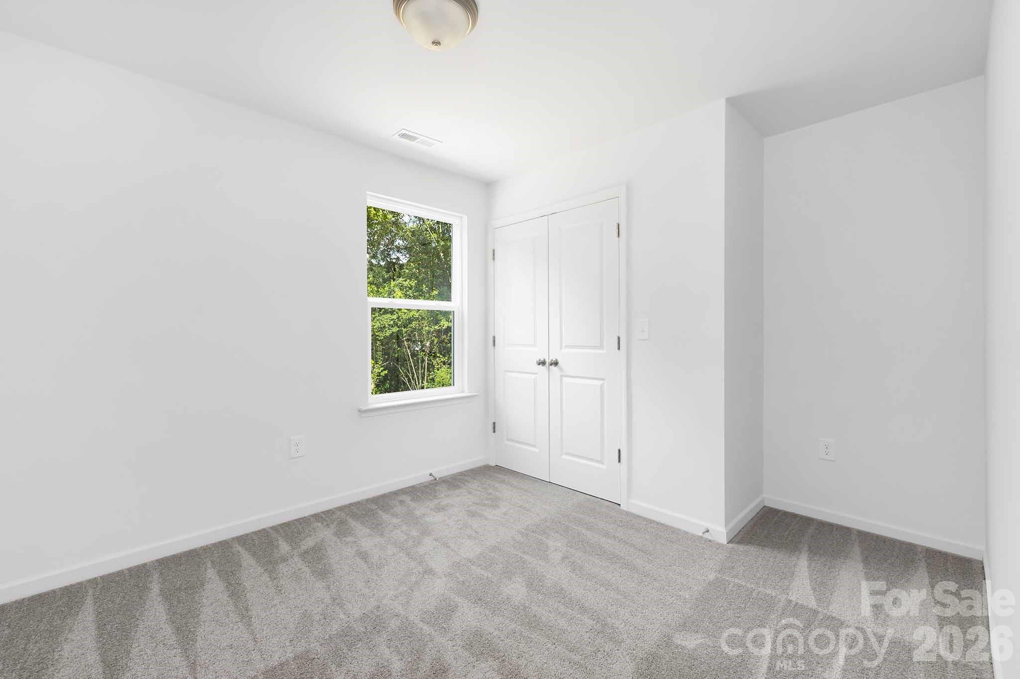 11721 Platon Avenue — Huntersville