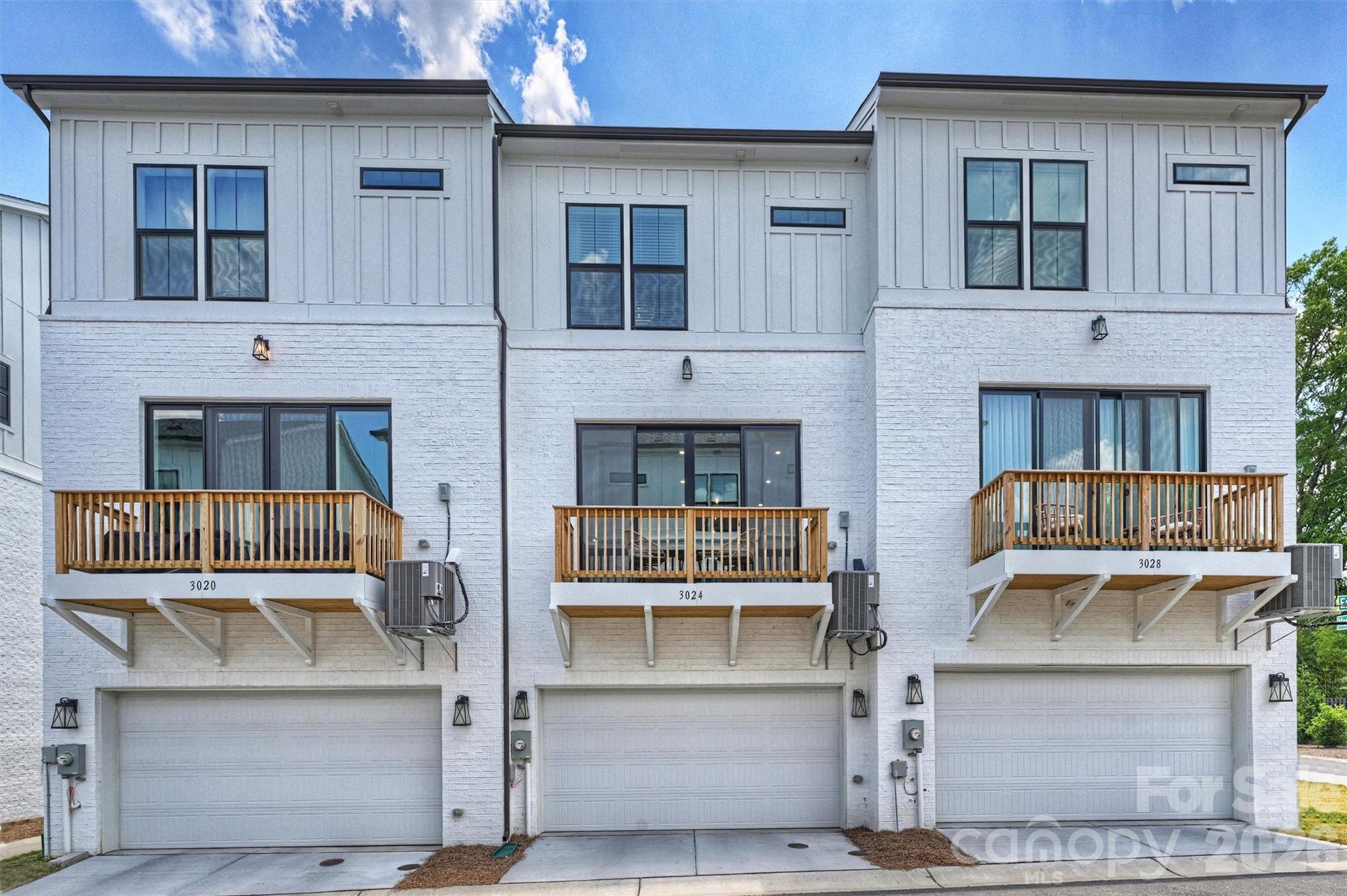 3024 Red Cardinal Lane — Charlotte