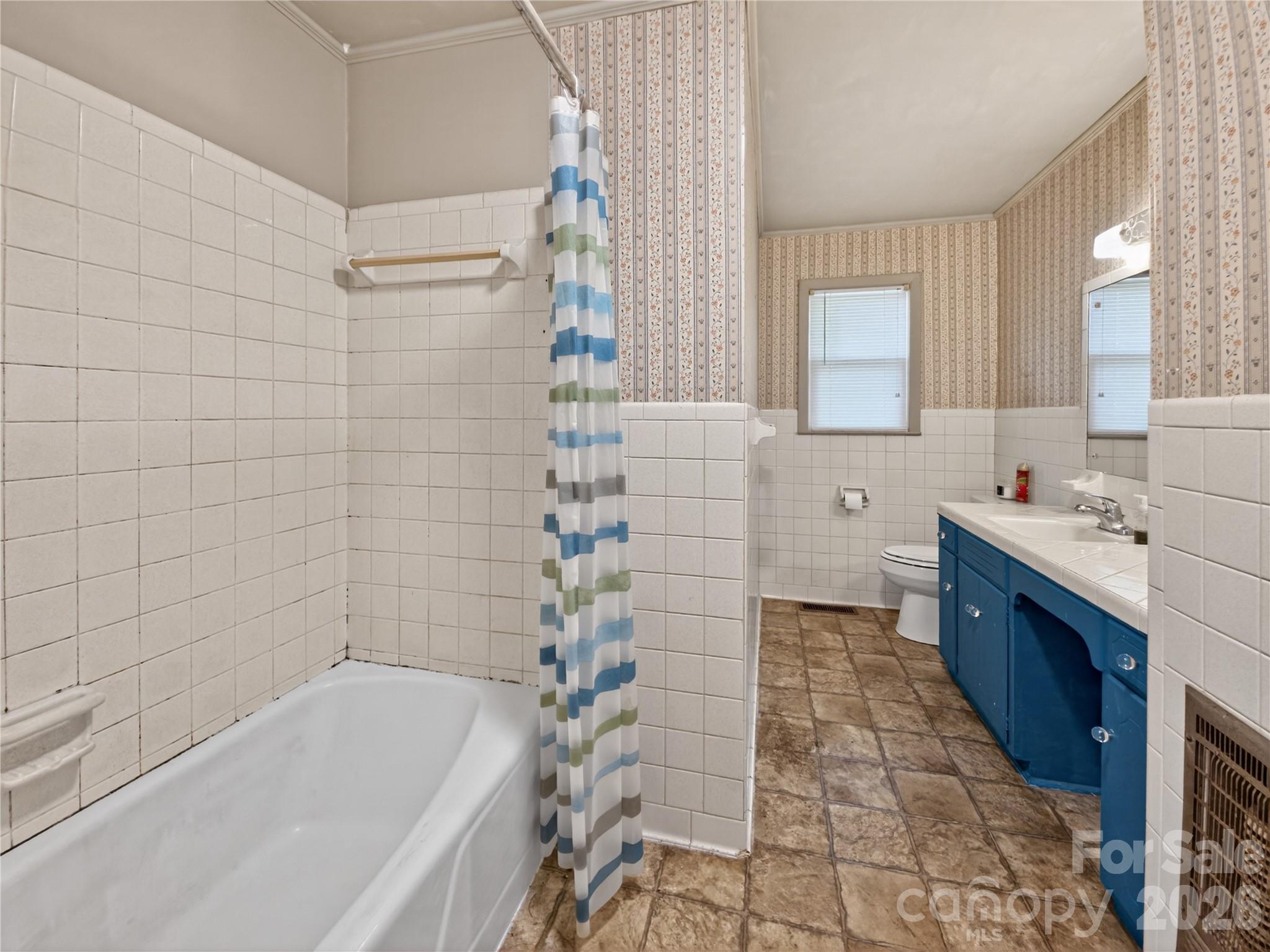 135 Hazelwood Drive — Forest City