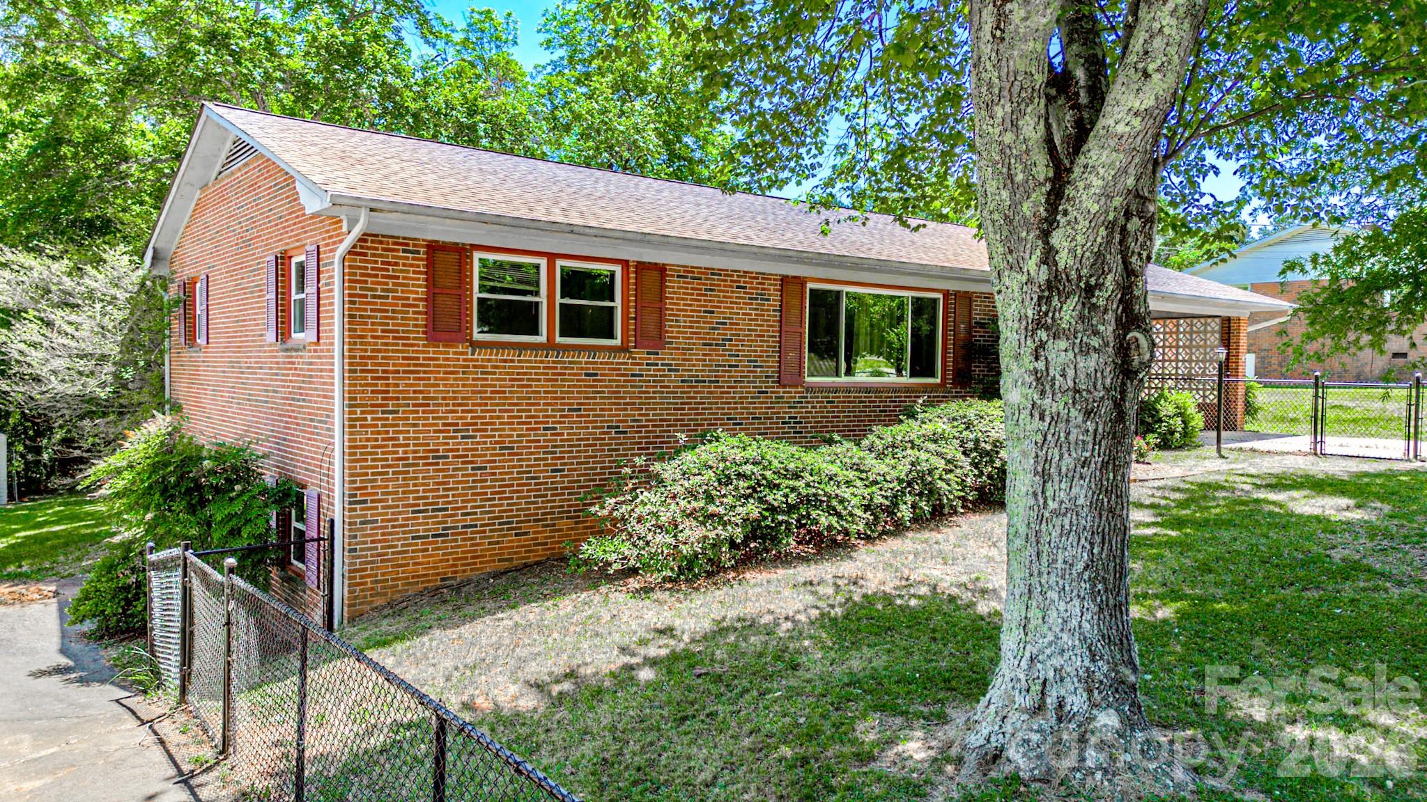 135 Hazelwood Drive — Forest City