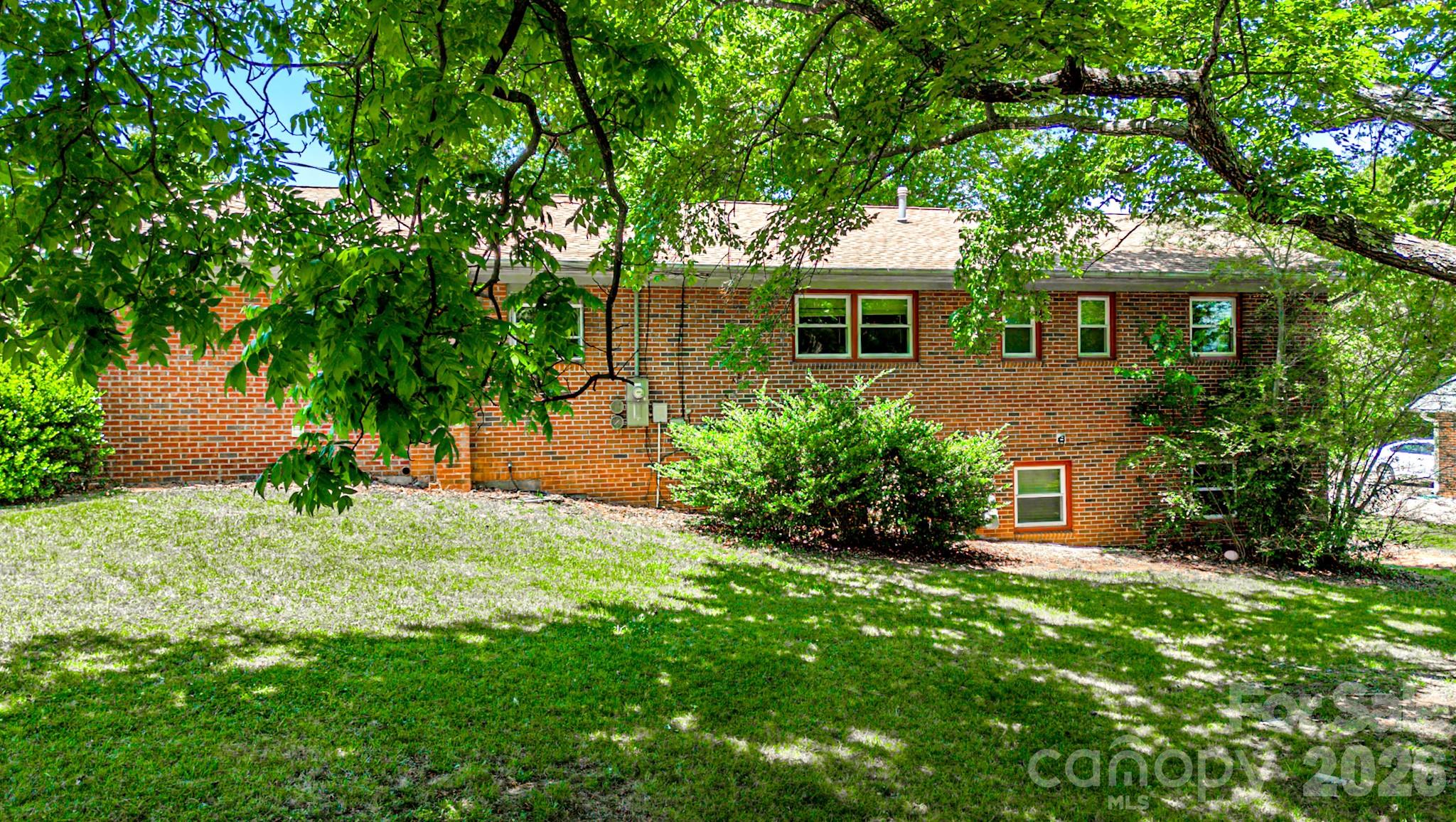 135 Hazelwood Drive — Forest City