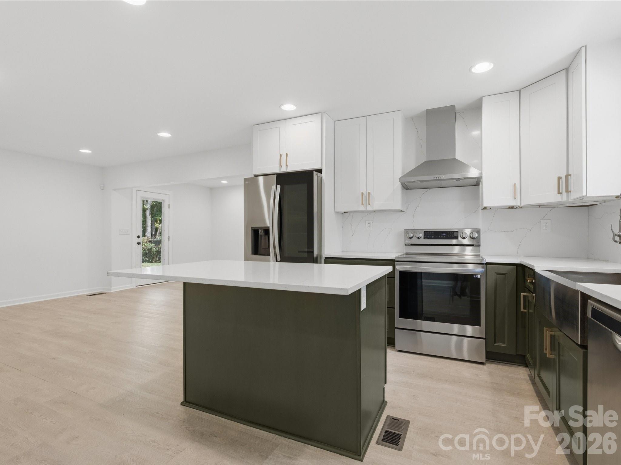 3633 Rosehaven Drive — Charlotte