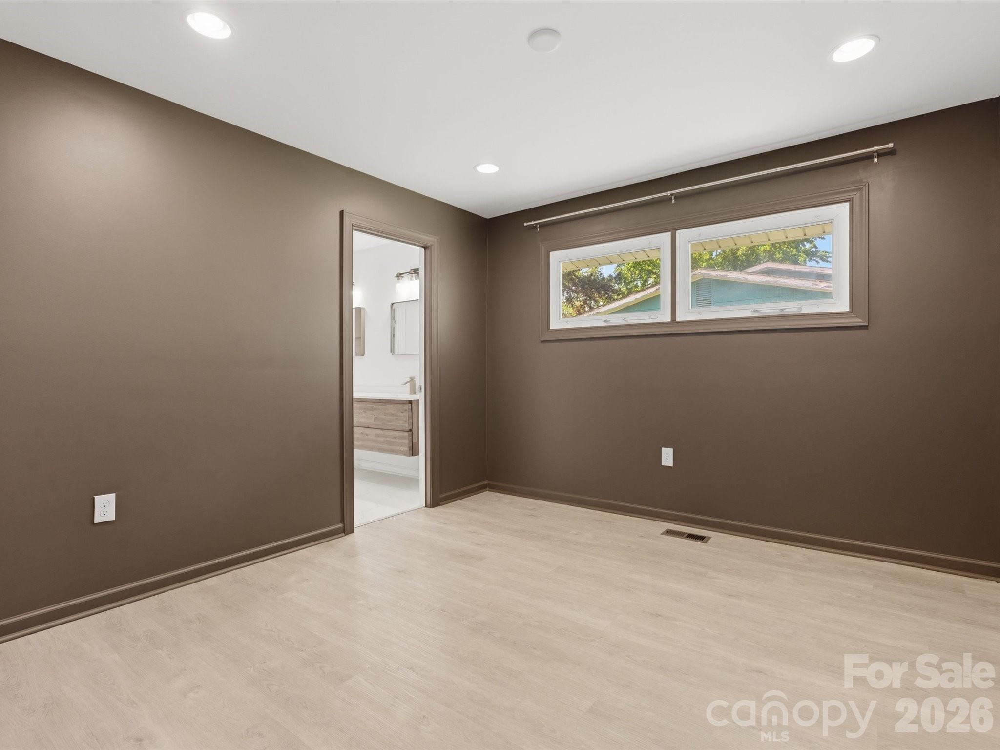 3633 Rosehaven Drive — Charlotte