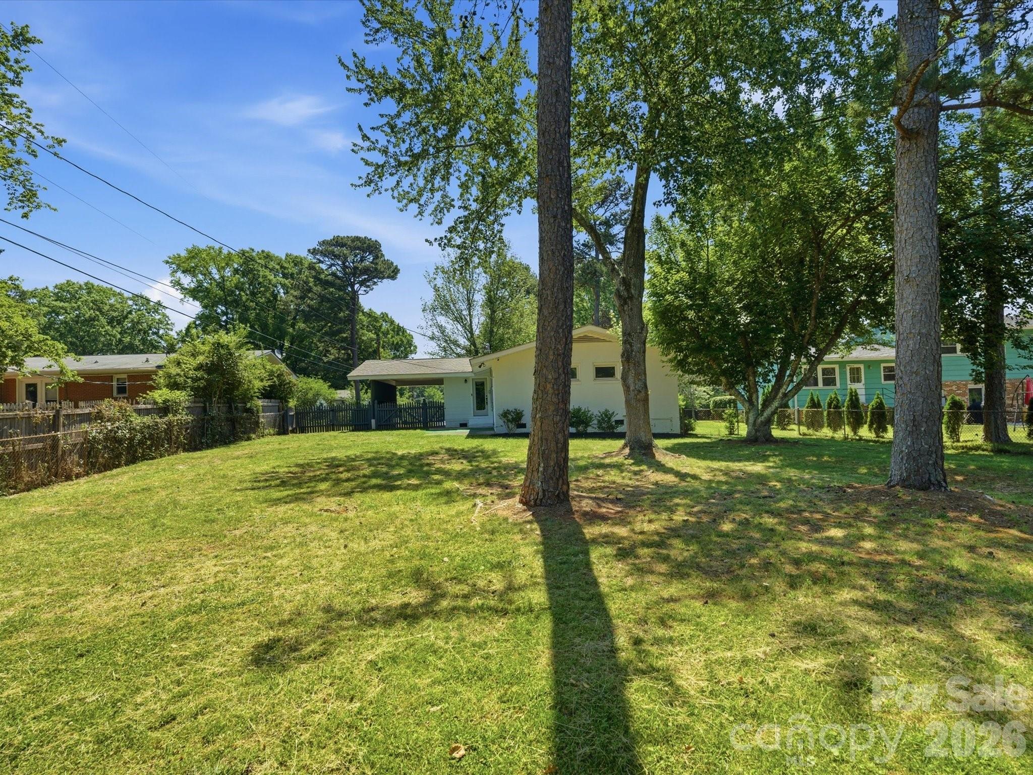 3633 Rosehaven Drive — Charlotte