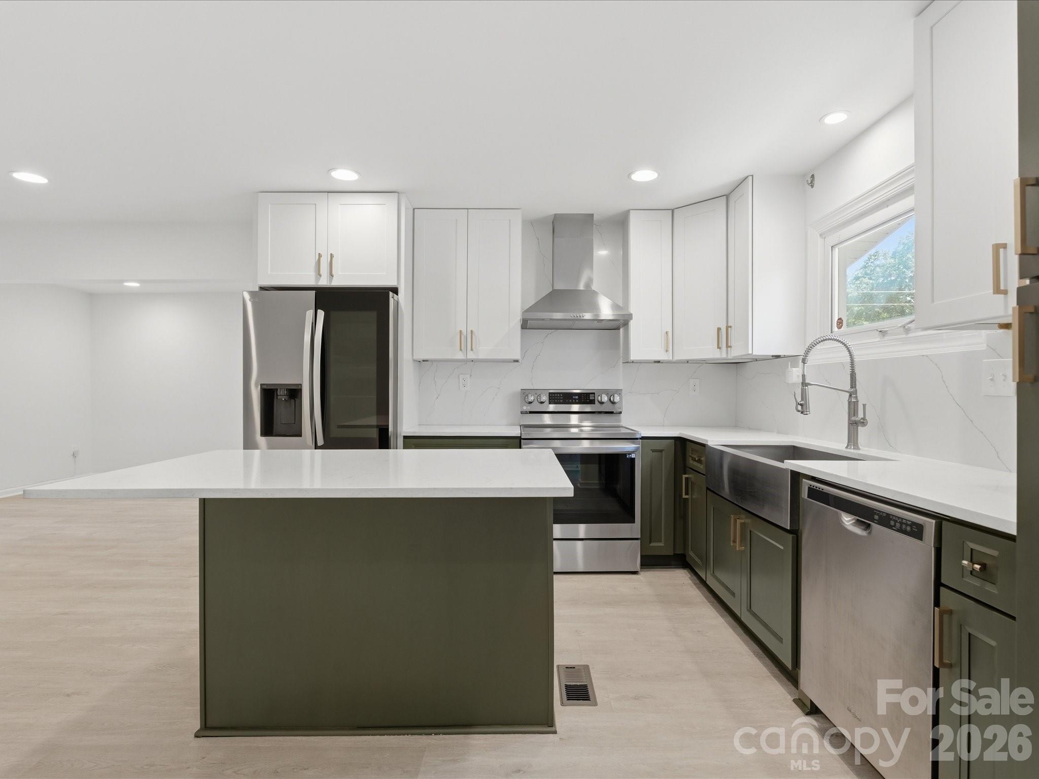 3633 Rosehaven Drive — Charlotte