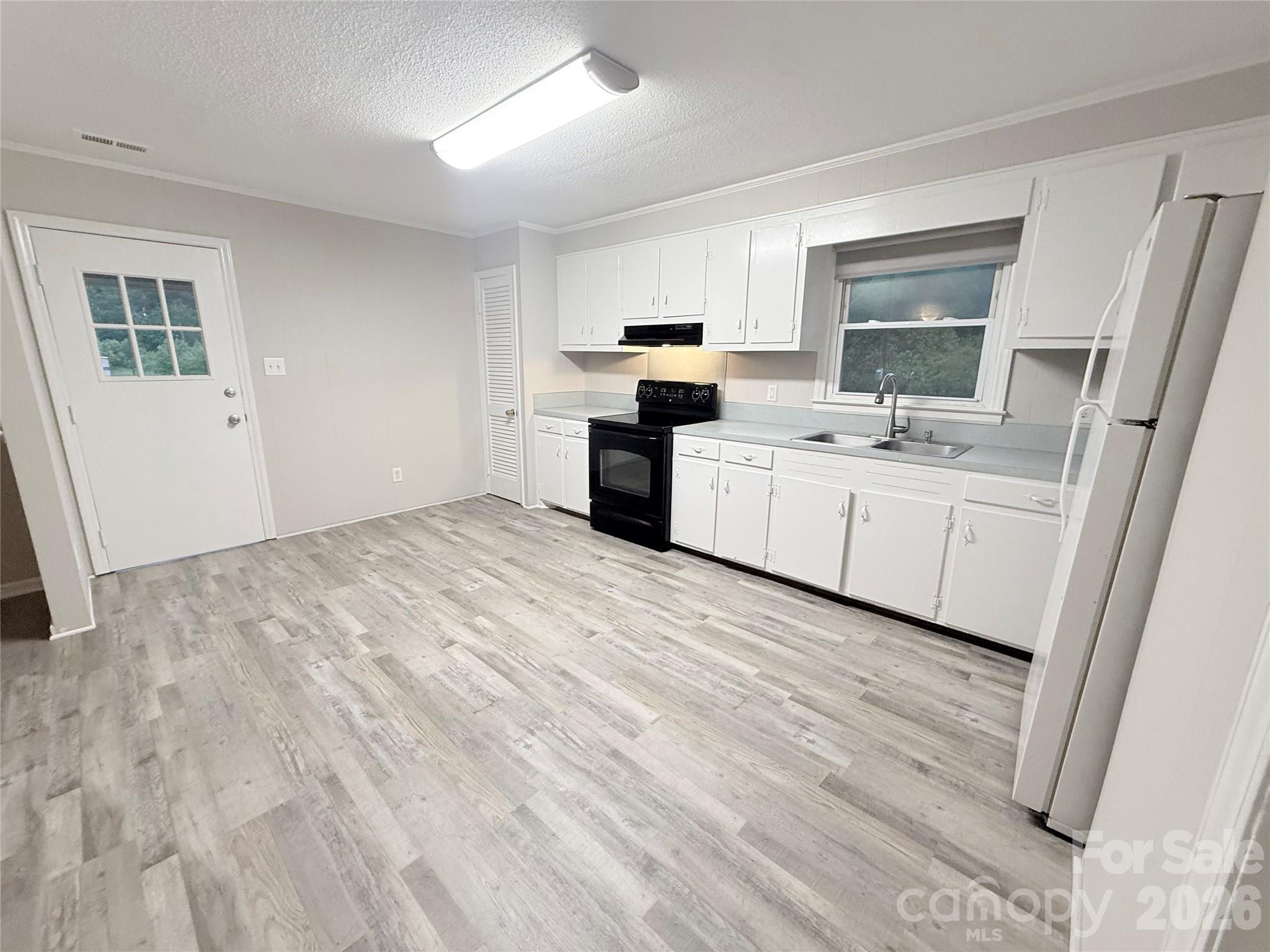 5221 Roy Ballard Street — Denver