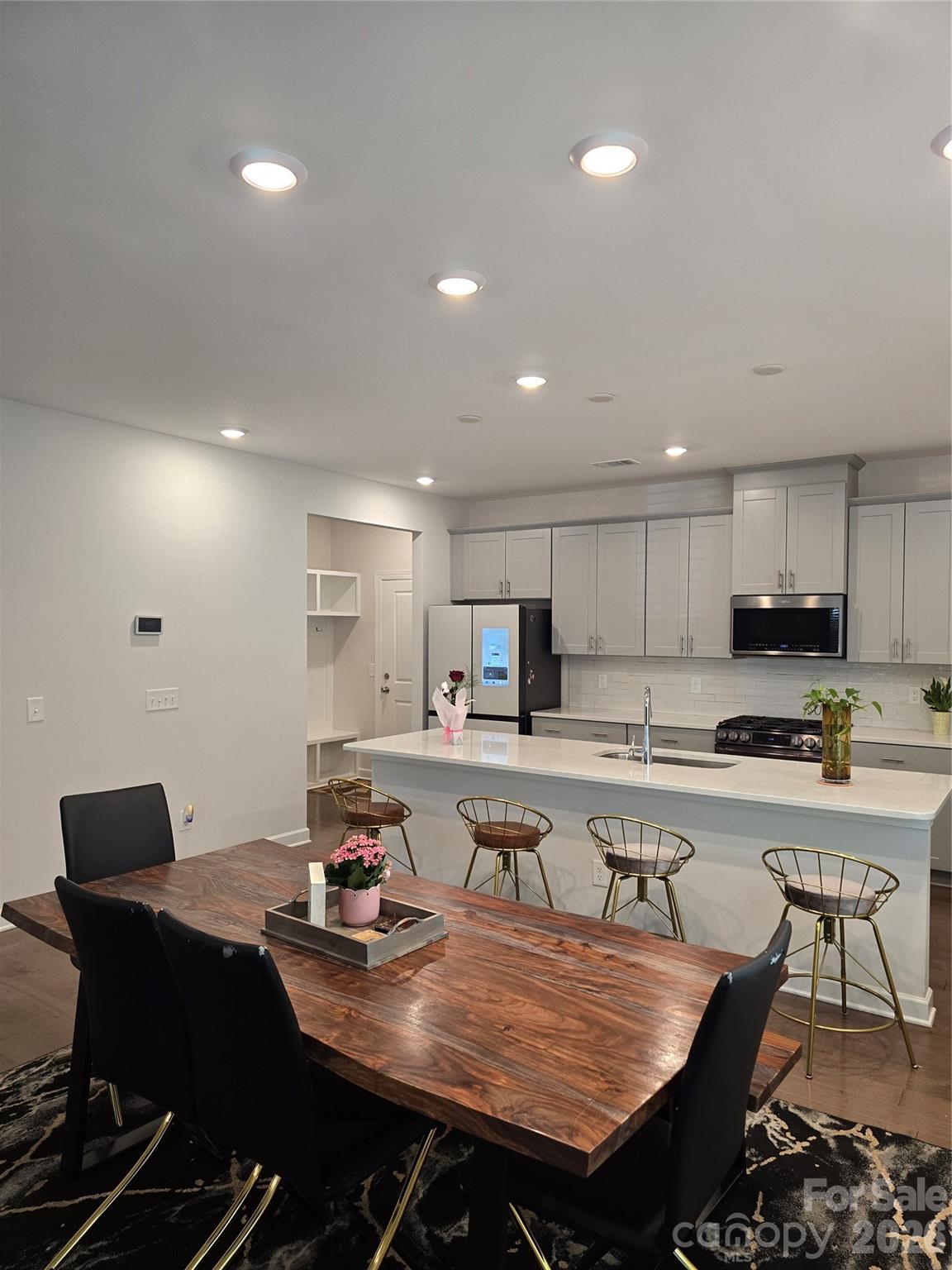 1221 Colgher Street — Charlotte