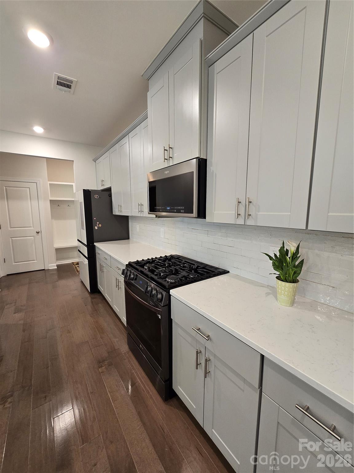 1221 Colgher Street — Charlotte