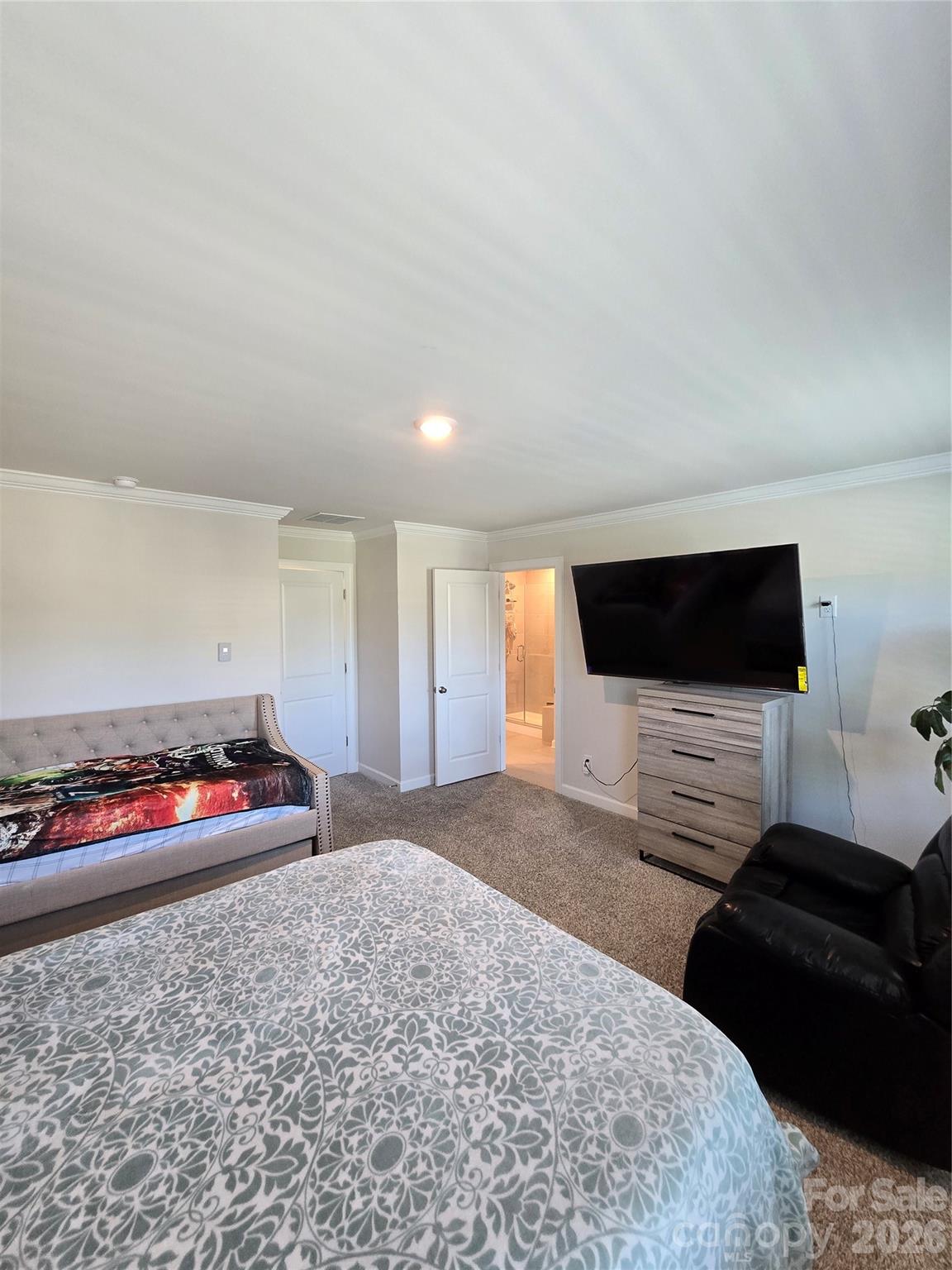 1221 Colgher Street — Charlotte