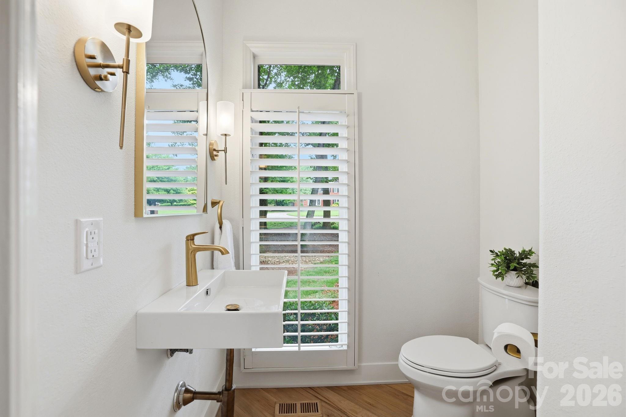 5424 Amanda Lane — Belmont