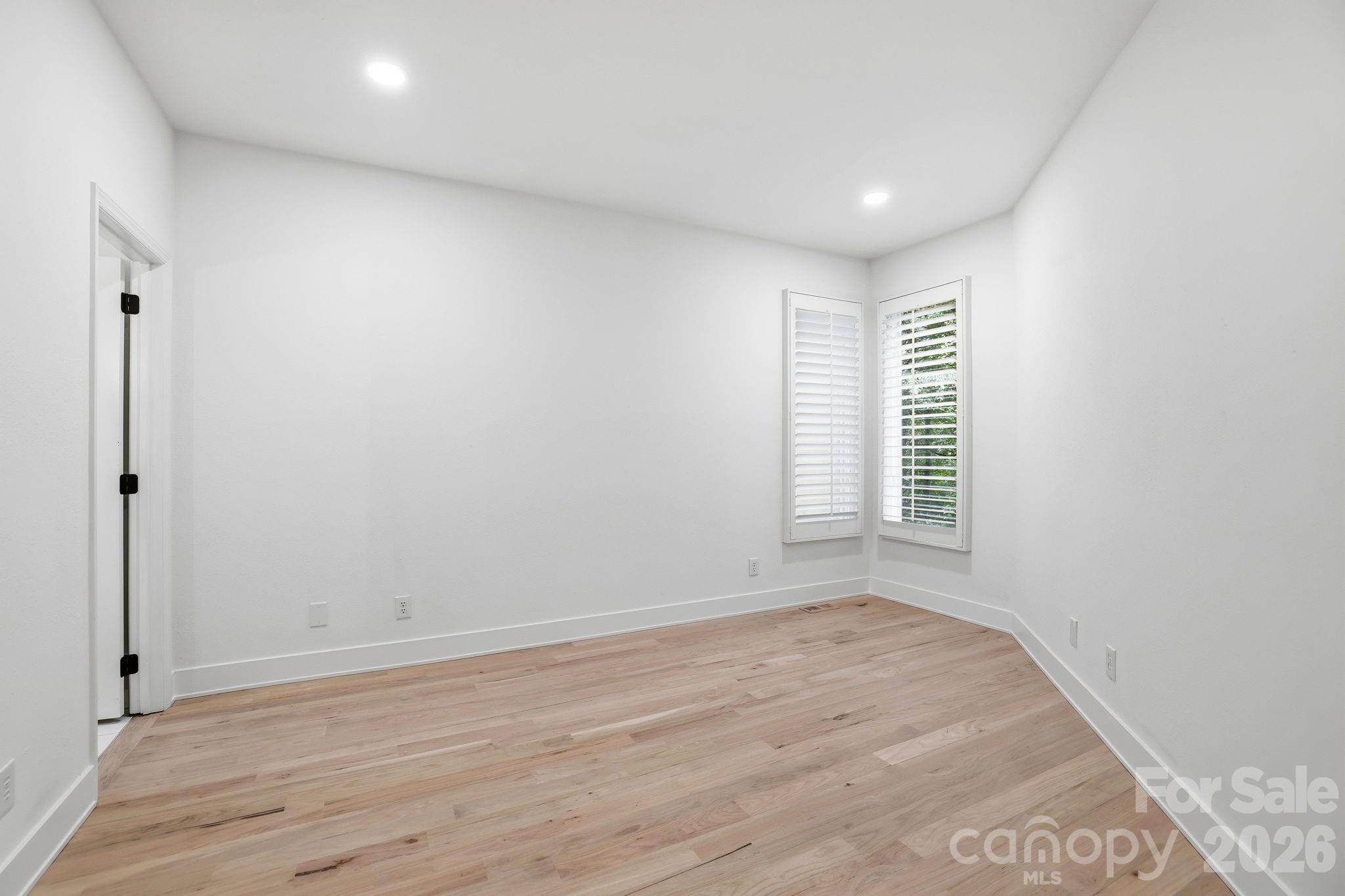 5424 Amanda Lane — Belmont