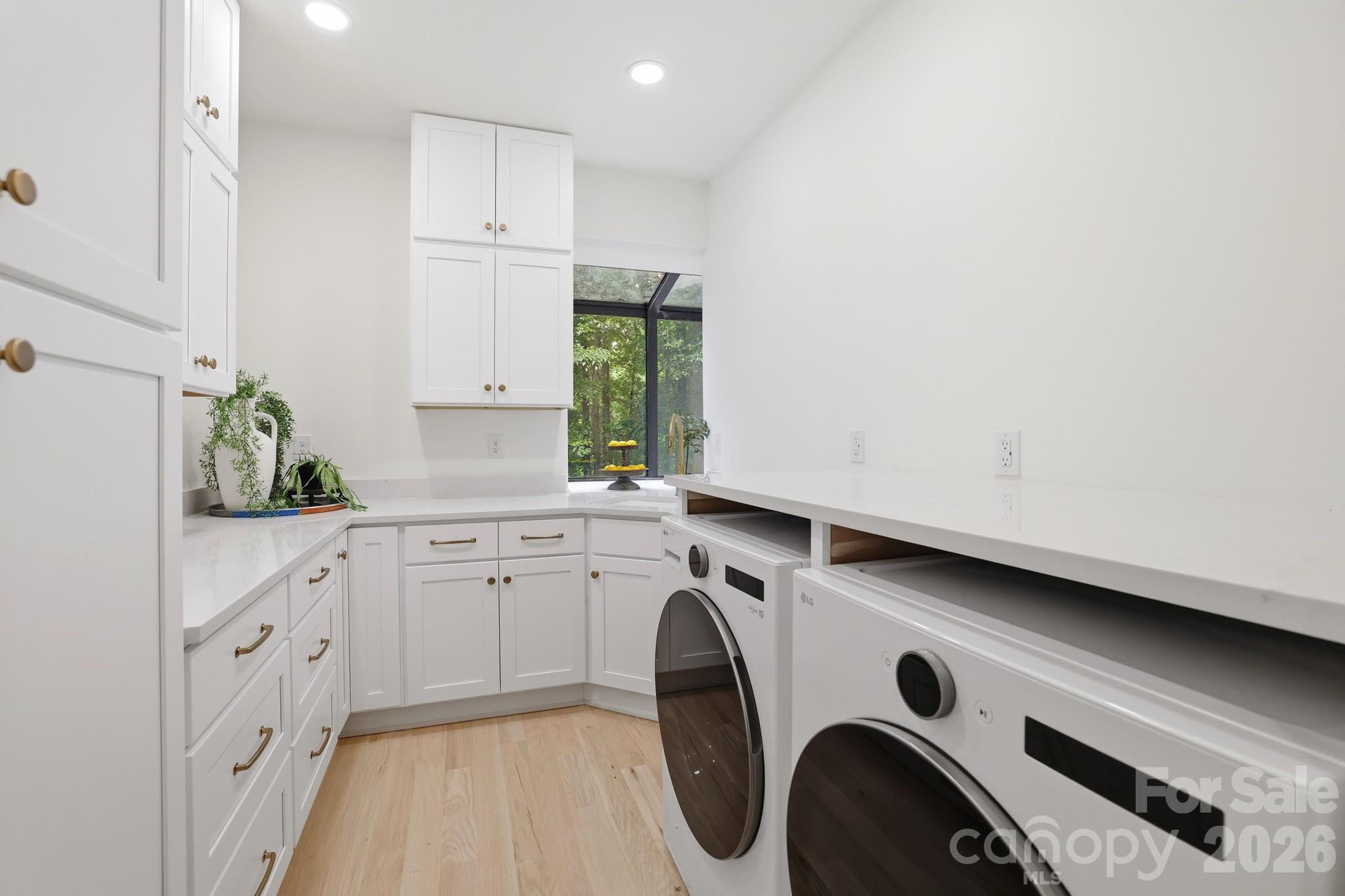 5424 Amanda Lane — Belmont