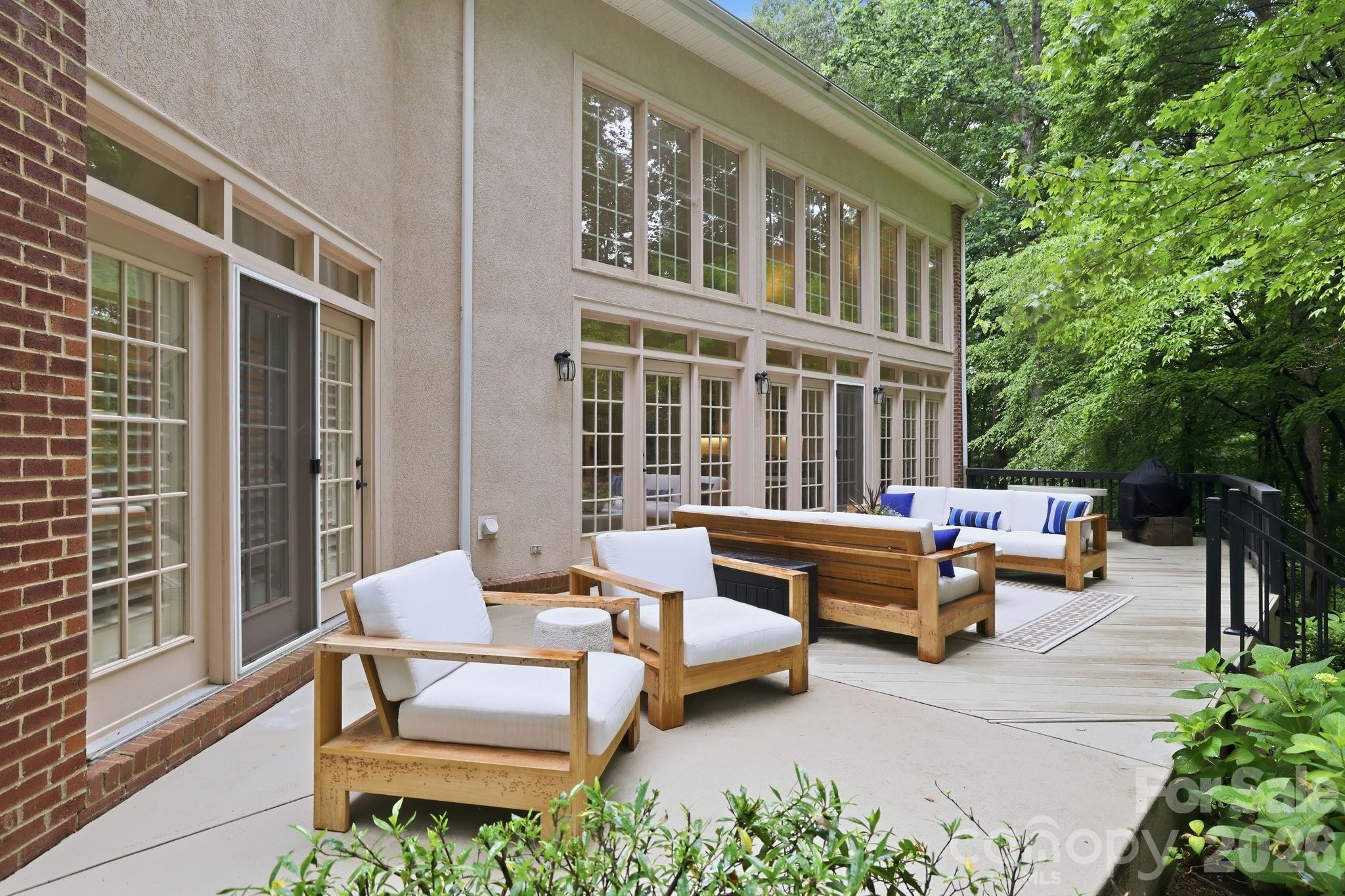 5424 Amanda Lane — Belmont