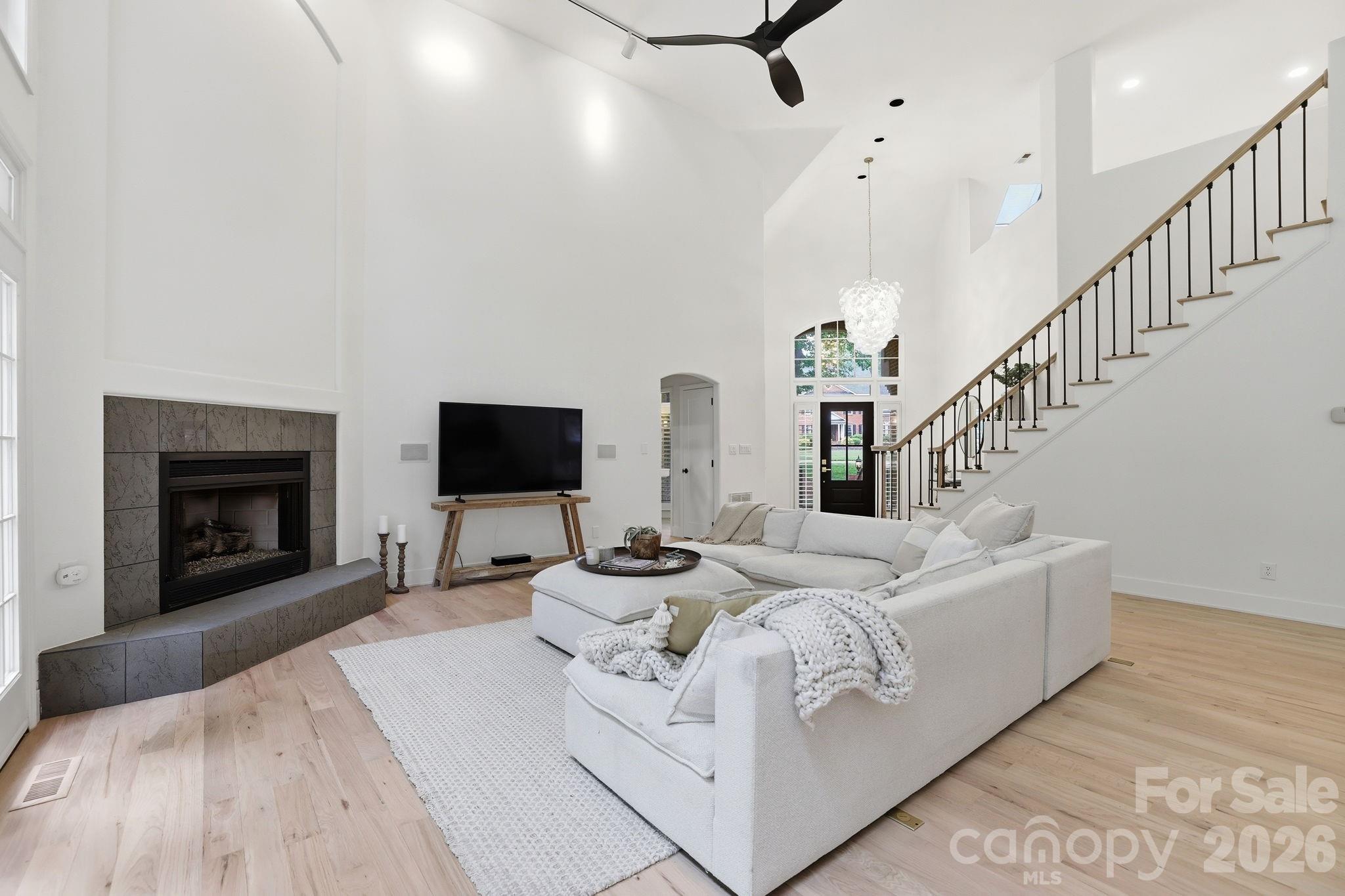 5424 Amanda Lane — Belmont