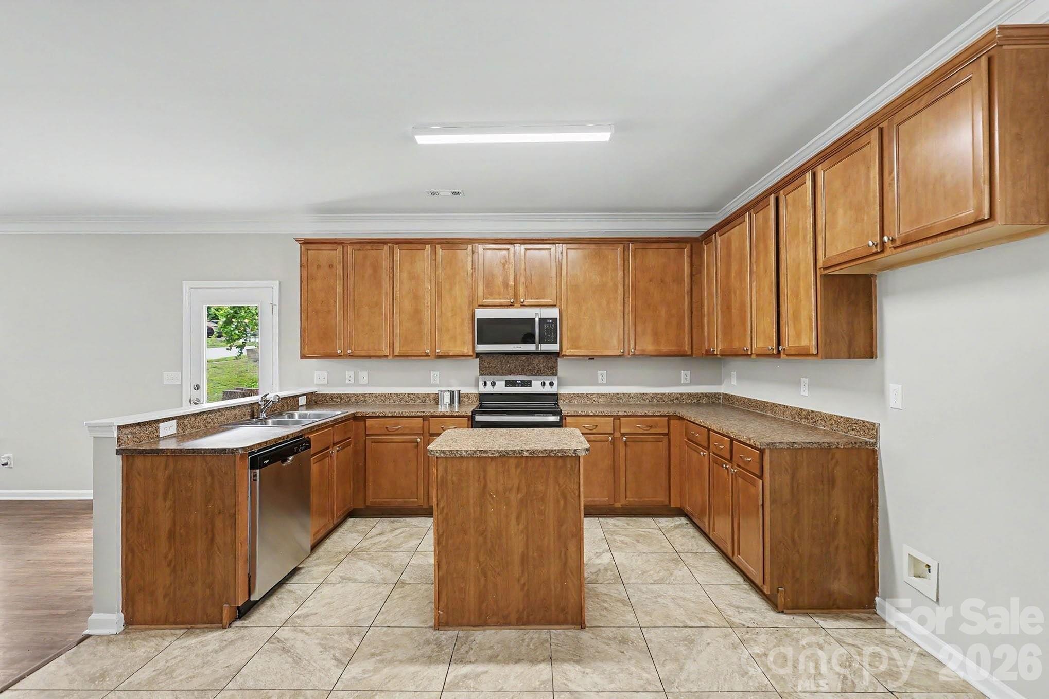 5618 Stowe Derby Drive — Charlotte