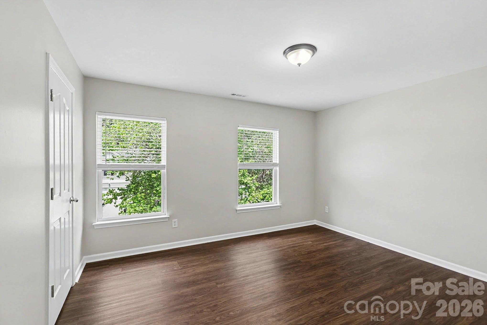 5618 Stowe Derby Drive — Charlotte
