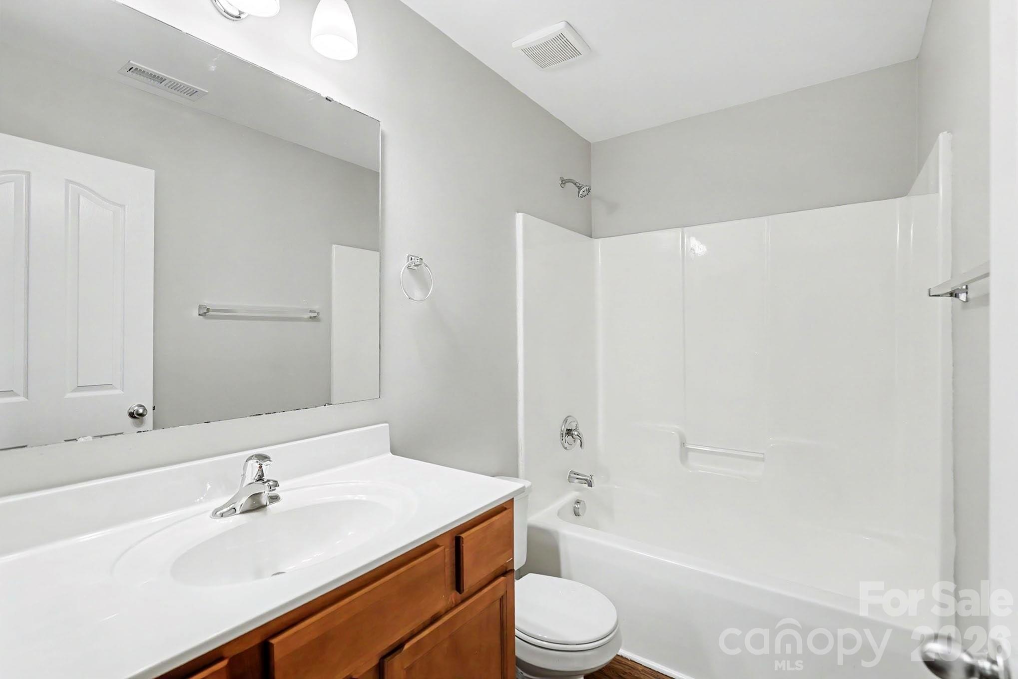 5618 Stowe Derby Drive — Charlotte