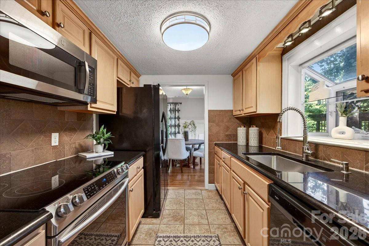 4330 Brookfield Drive — Charlotte