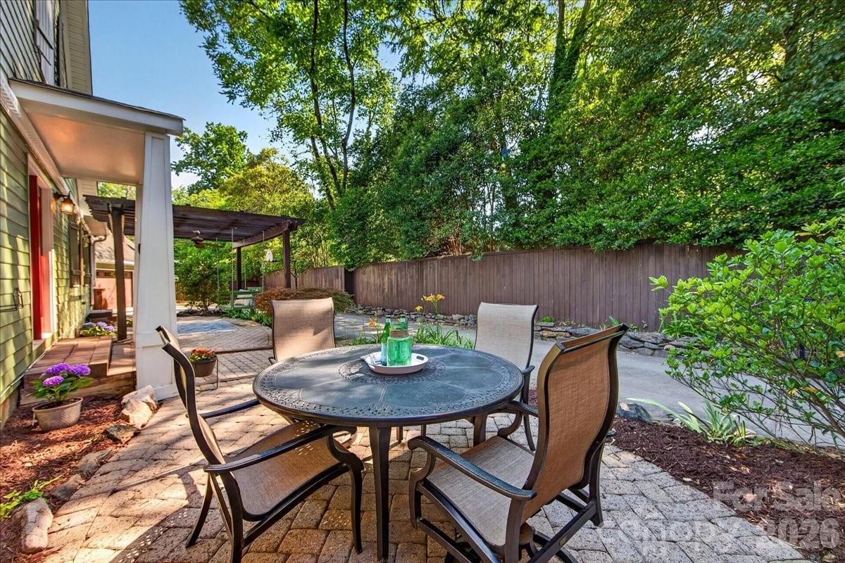 4330 Brookfield Drive — Charlotte