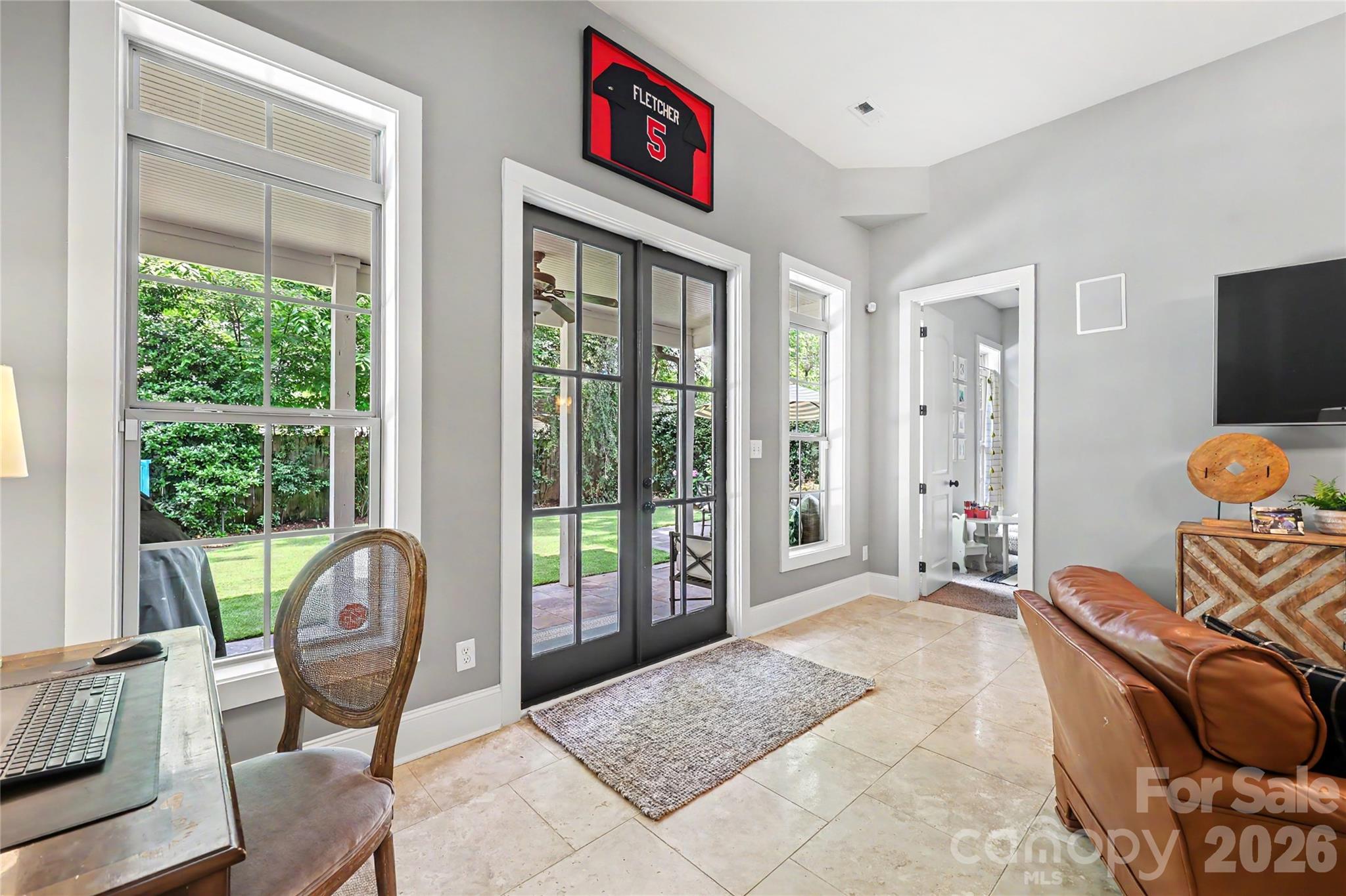 1908 Nassau Boulevard — Charlotte