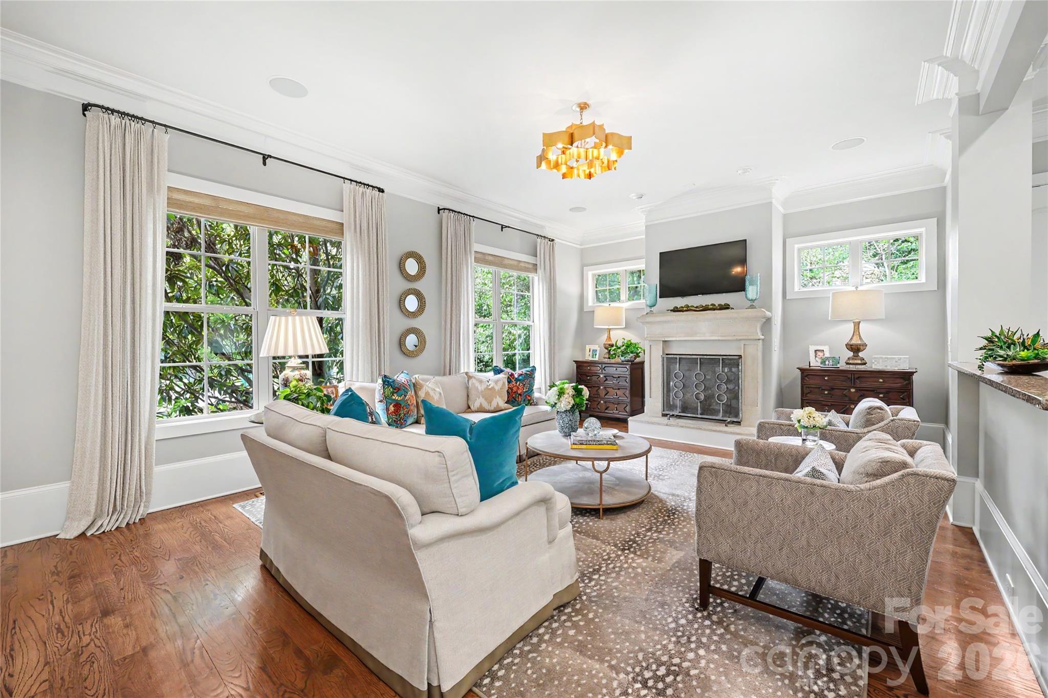 1908 Nassau Boulevard — Charlotte