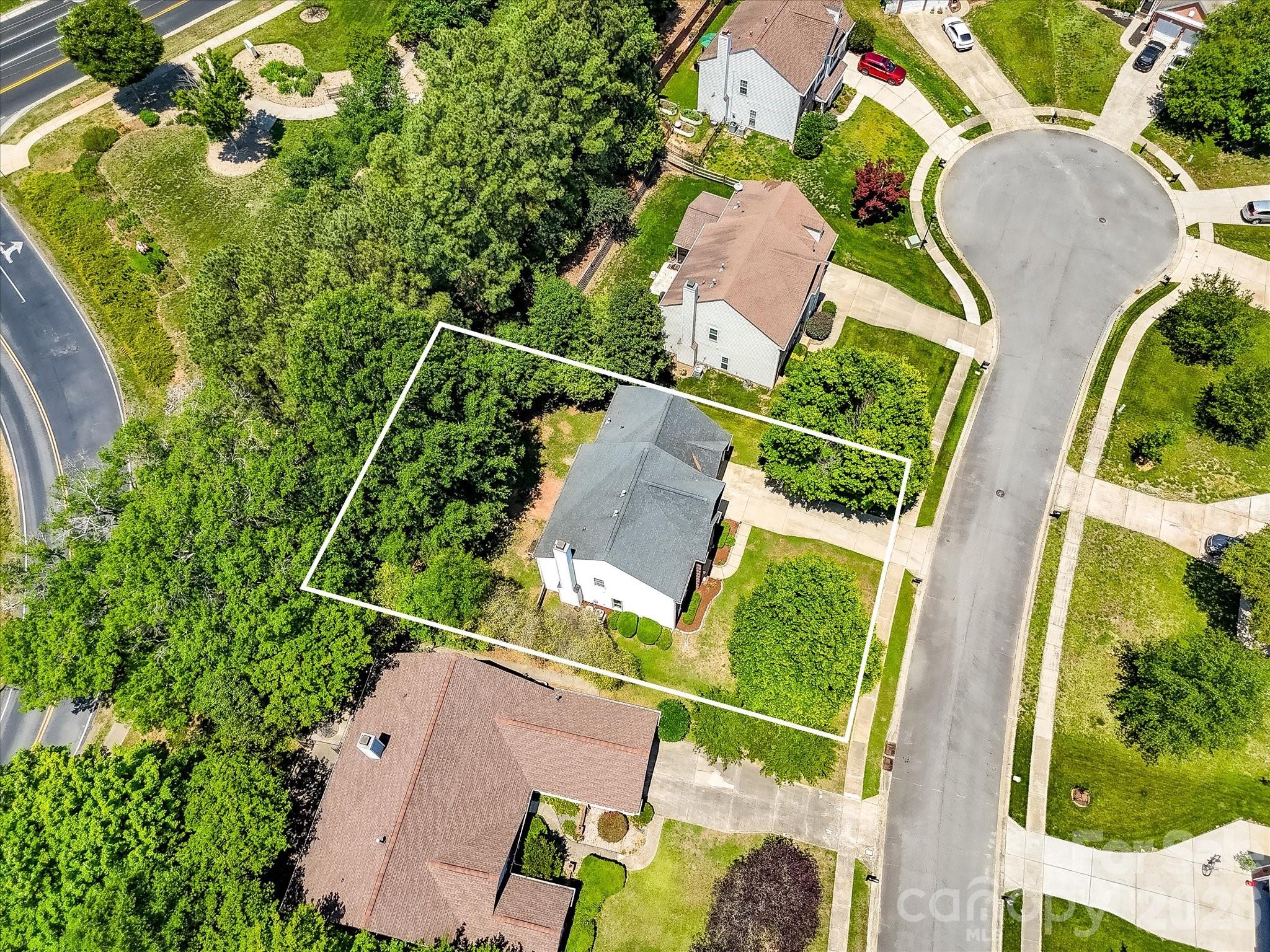 620 Meadow Lake Drive — Matthews