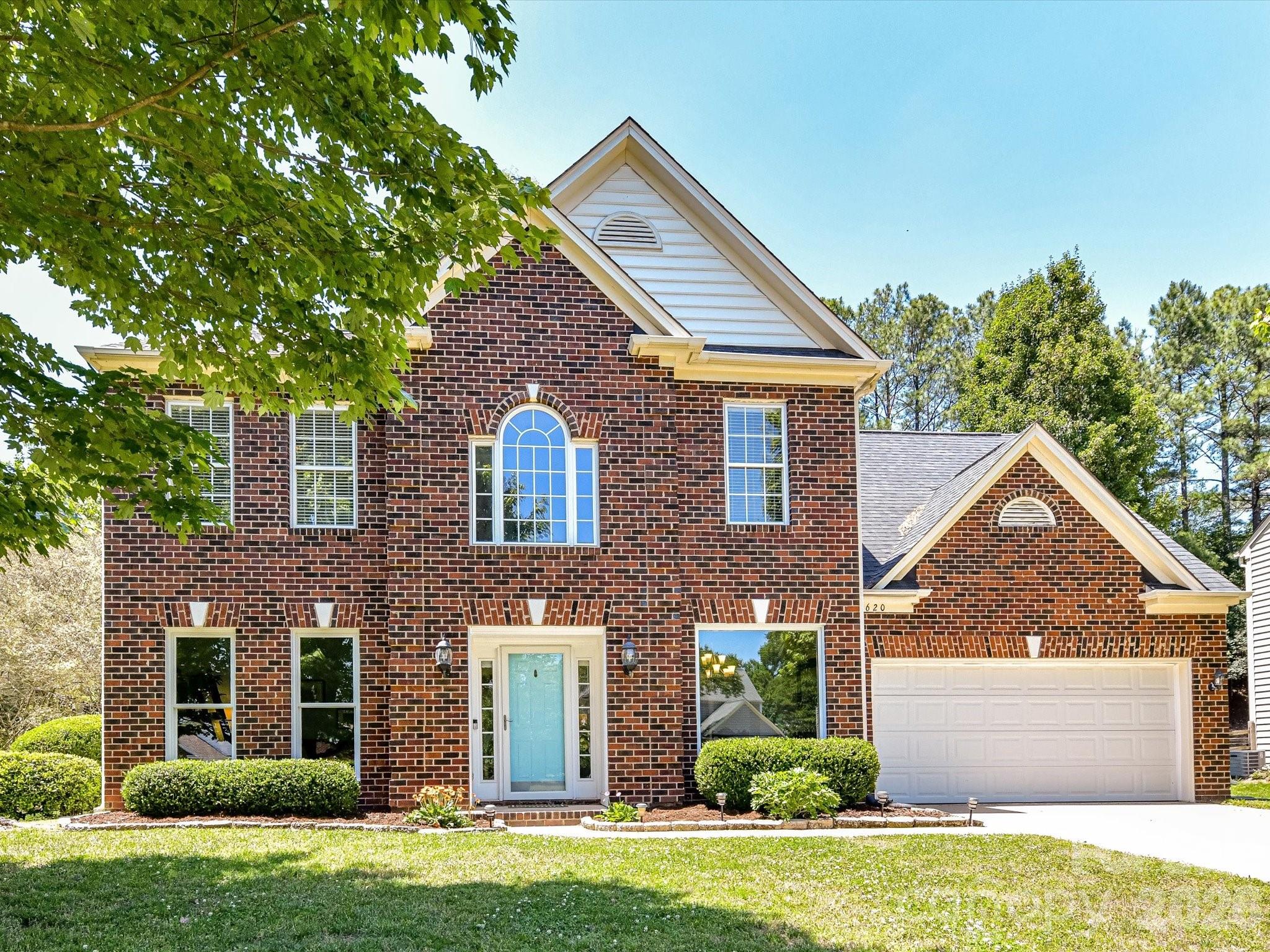 620 Meadow Lake Drive — Matthews