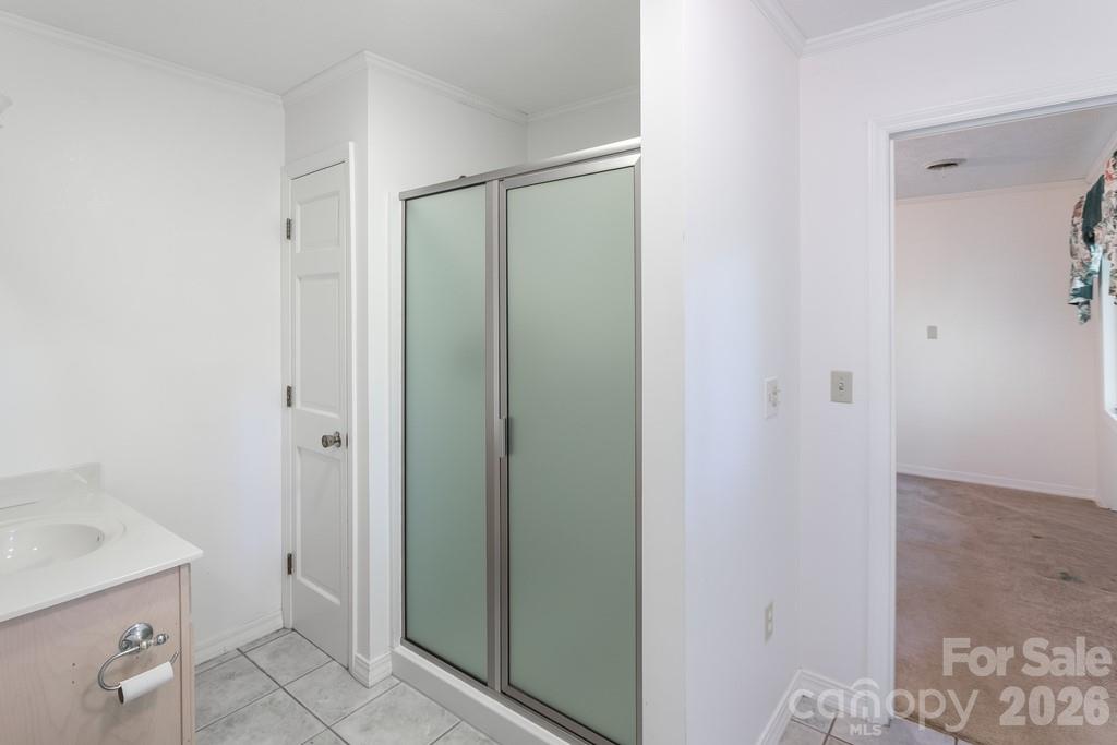 1126 Scenic Circle — Waynesville