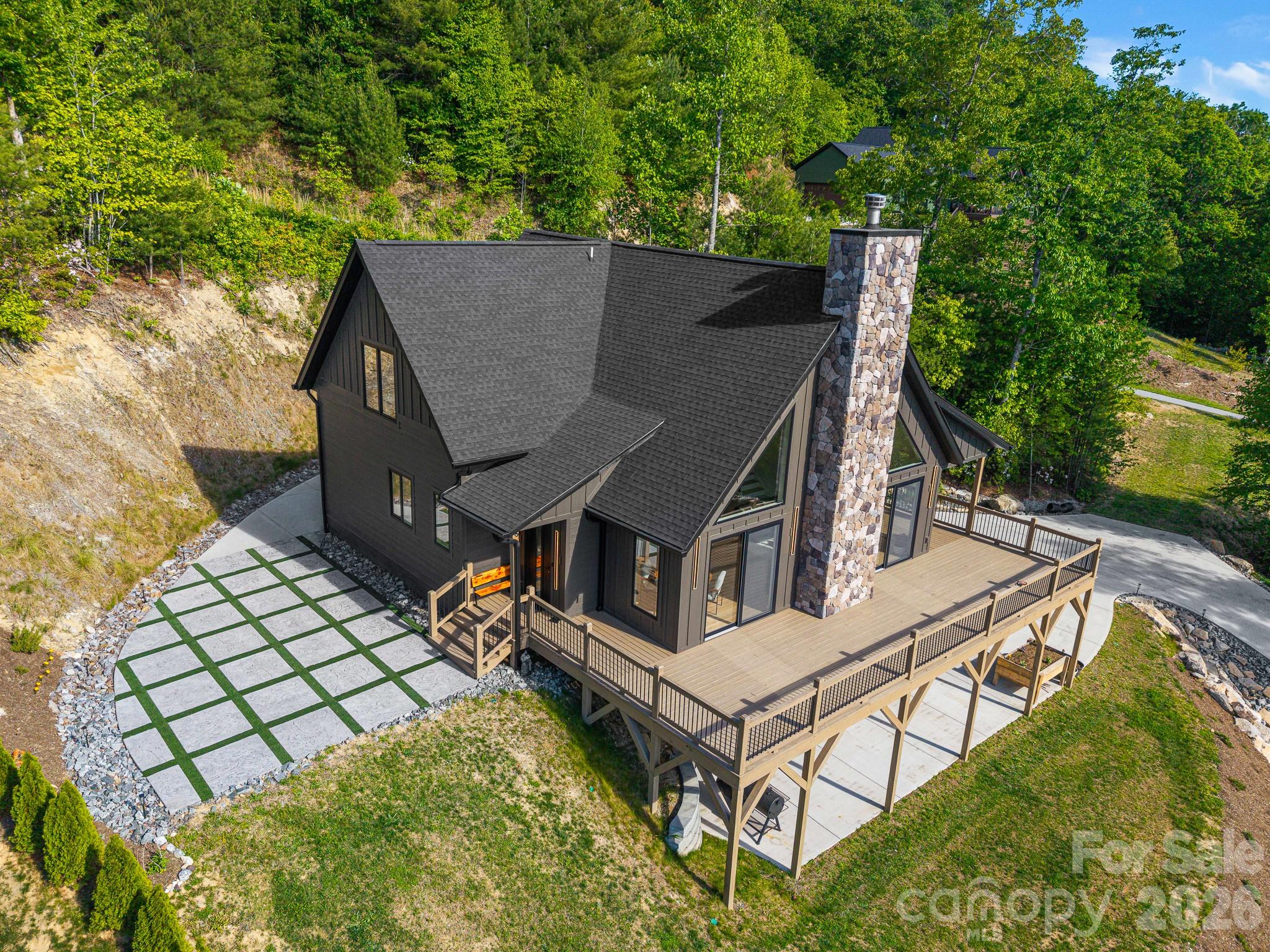 96 Crystal Lake Drive — Hendersonville