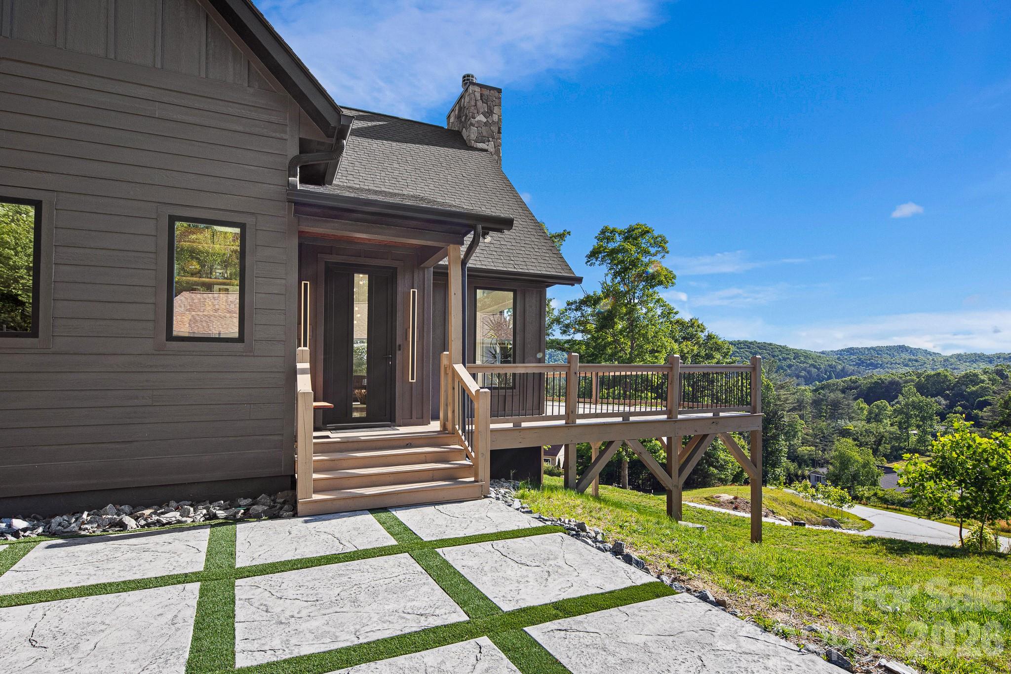 96 Crystal Lake Drive — Hendersonville