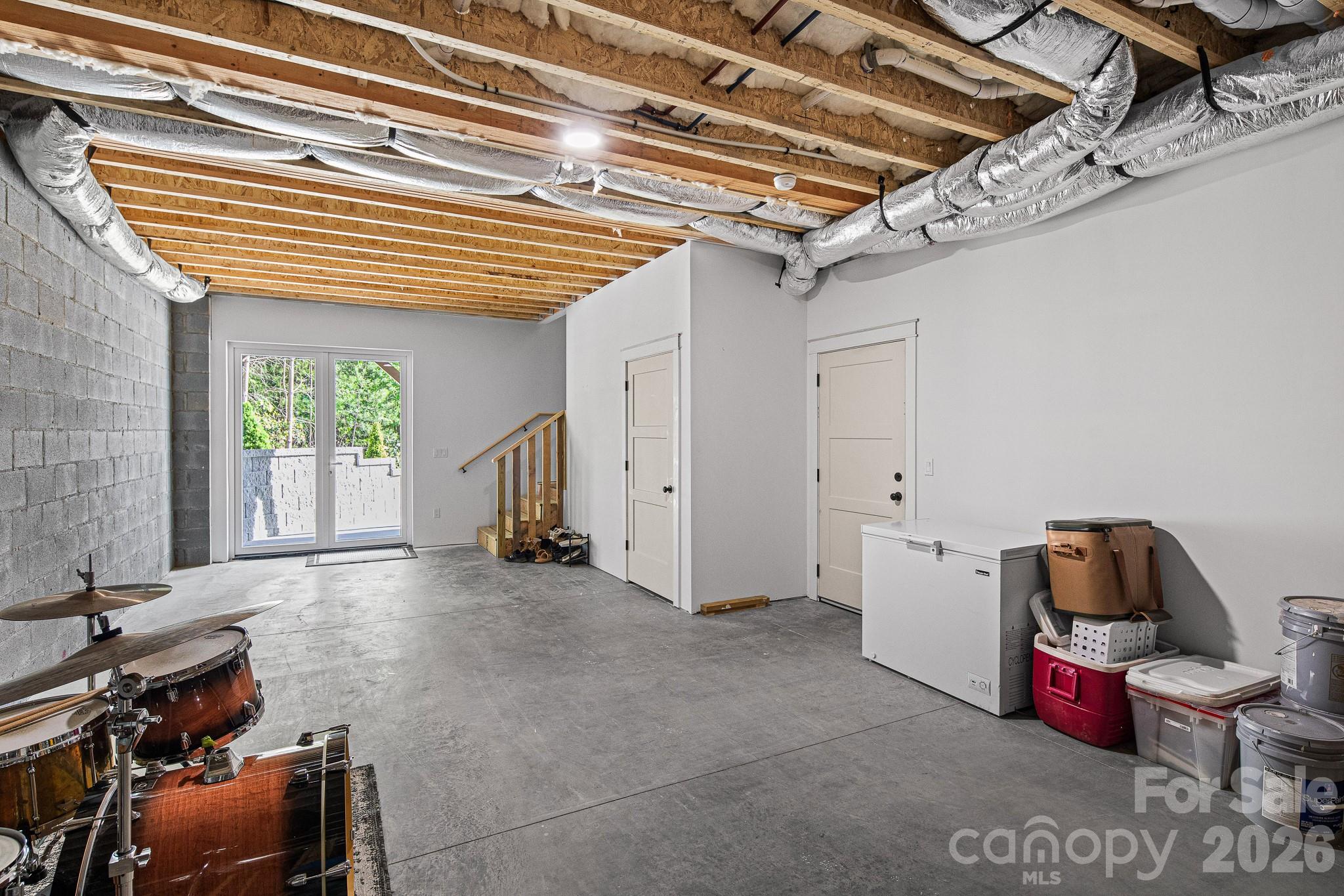 96 Crystal Lake Drive — Hendersonville