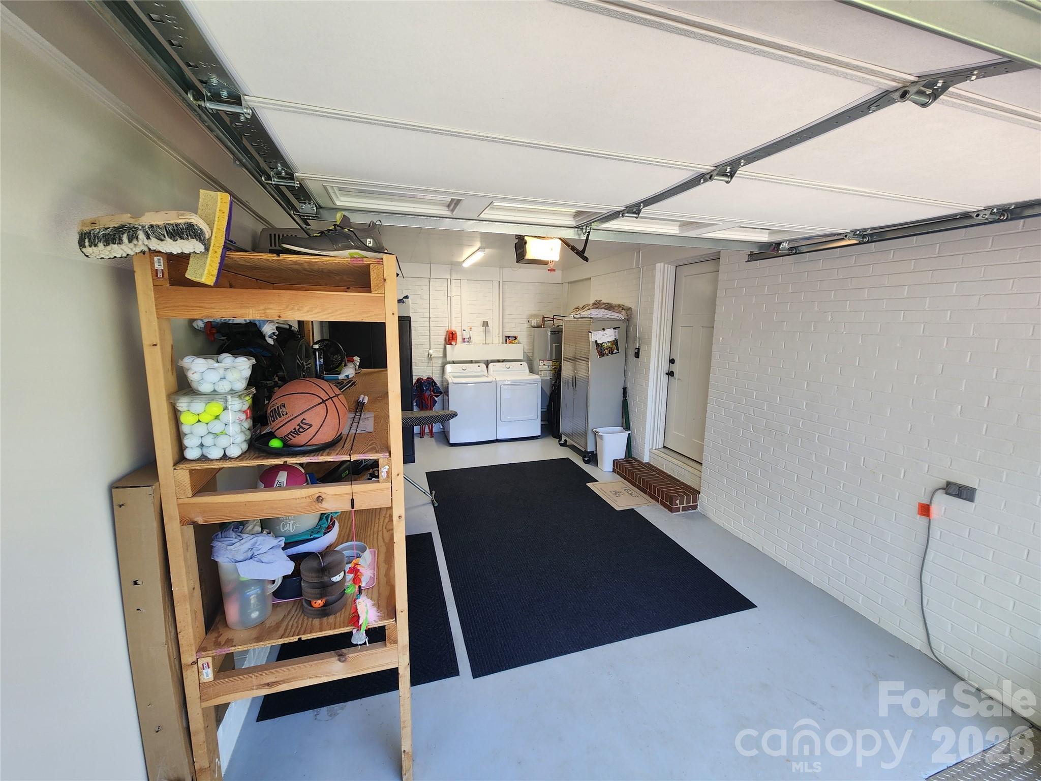 492 14th Avenue Drive NE — Hickory