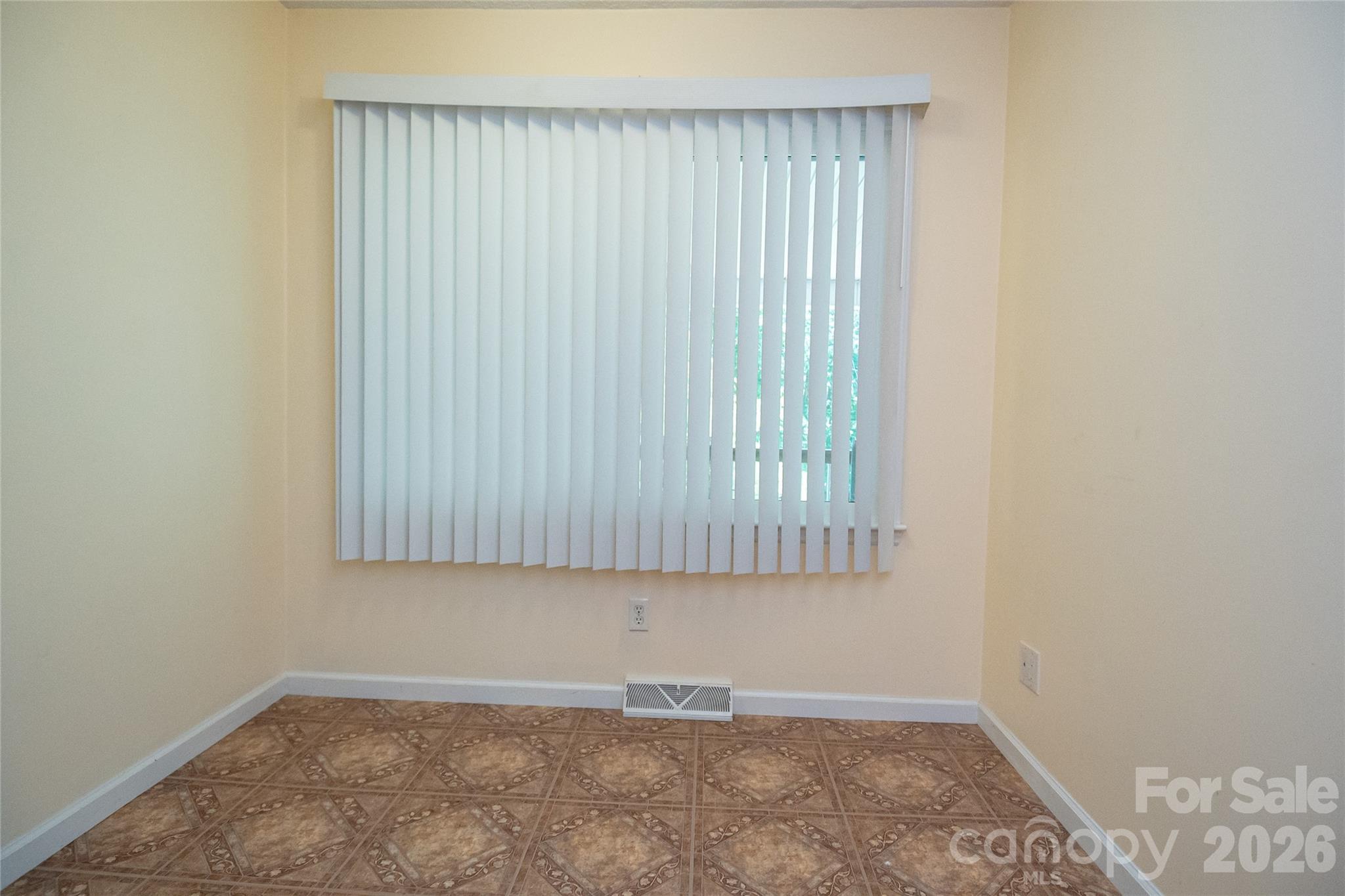 1542 Hwy 226 Highway — Casar