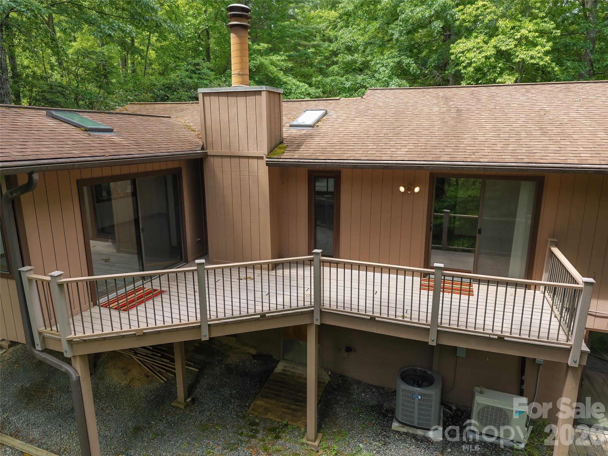 32 Honeysuckle Ridge Road — Pisgah Forest