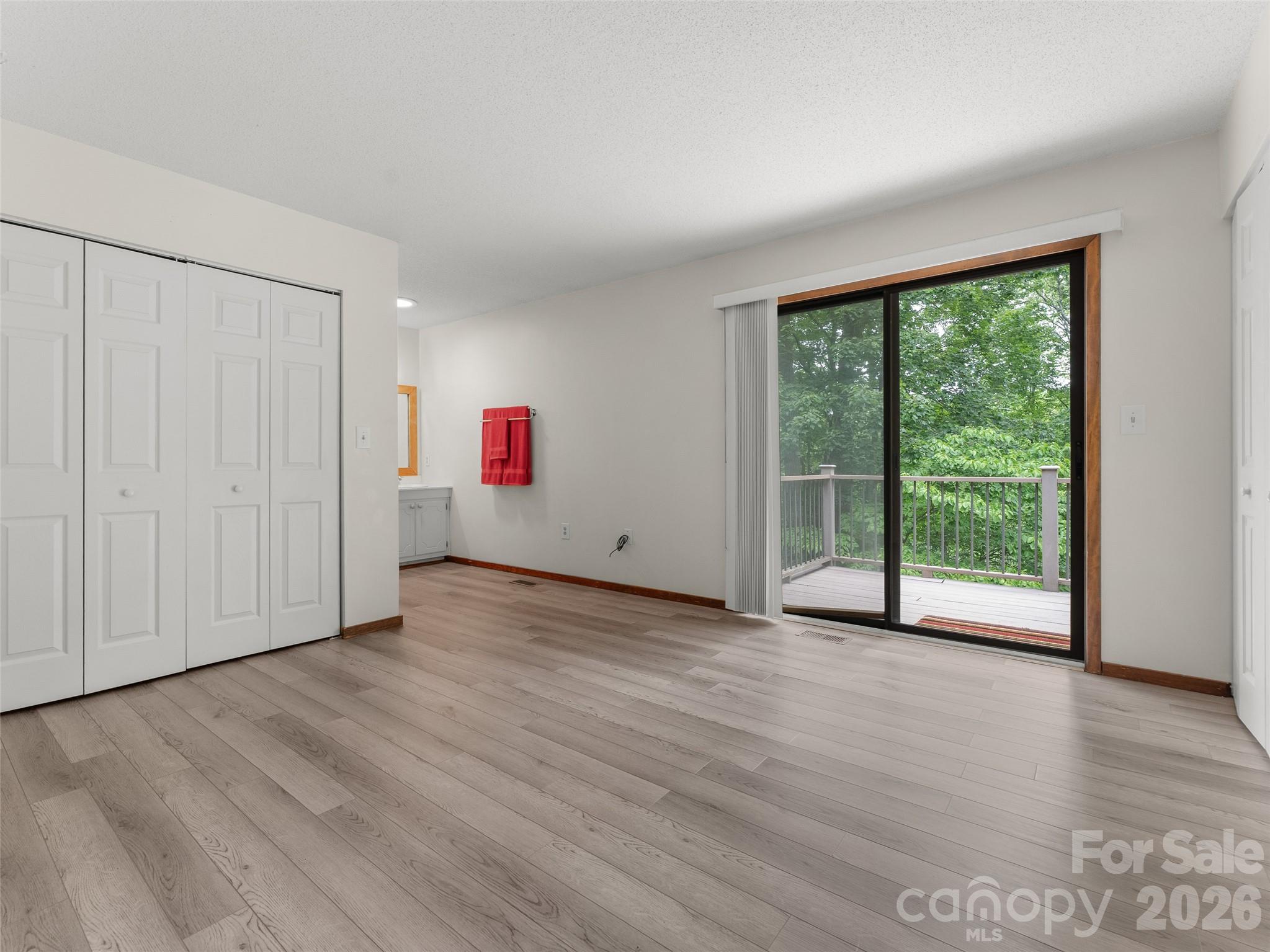 32 Honeysuckle Ridge Road — Pisgah Forest
