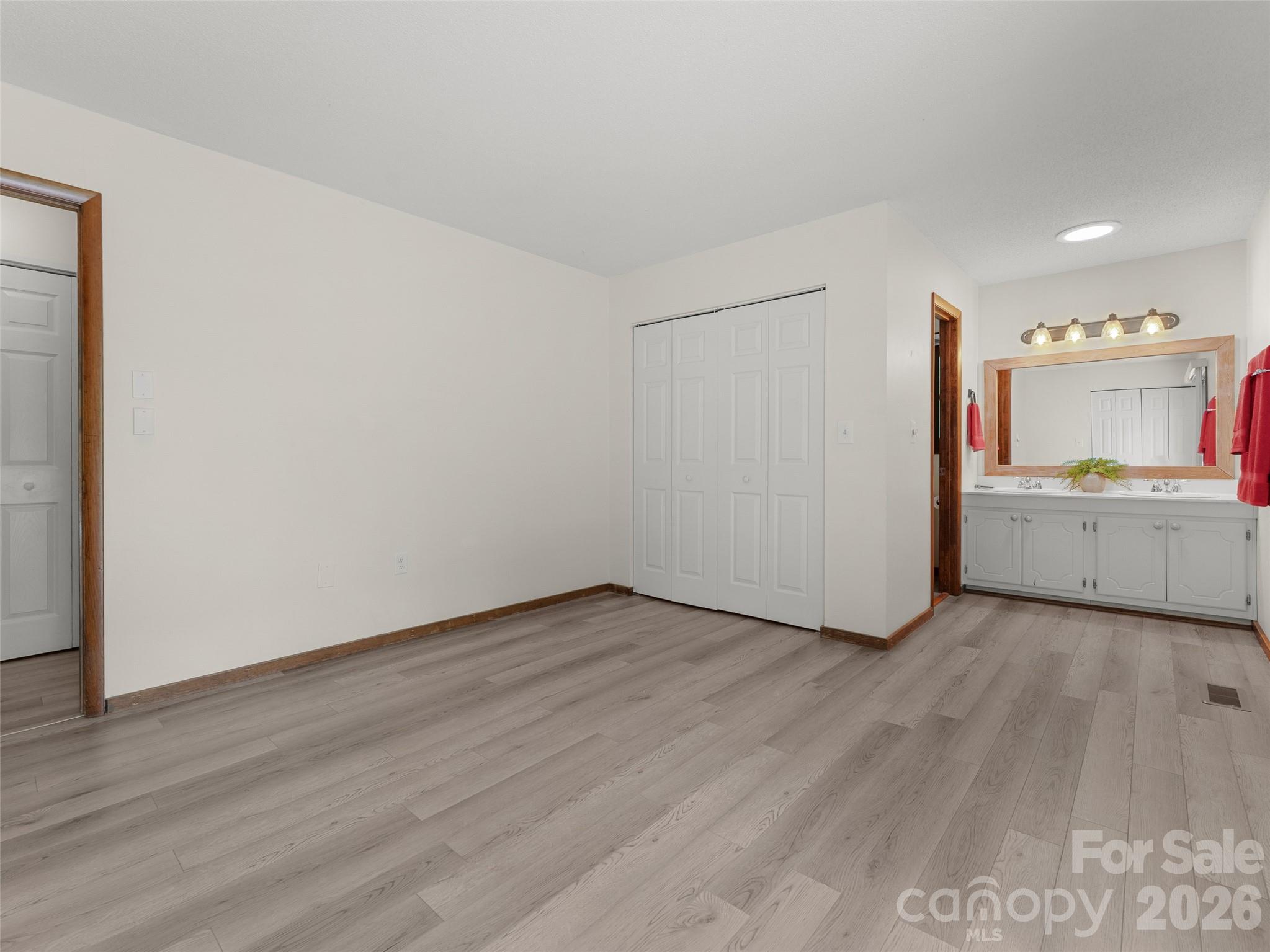 32 Honeysuckle Ridge Road — Pisgah Forest