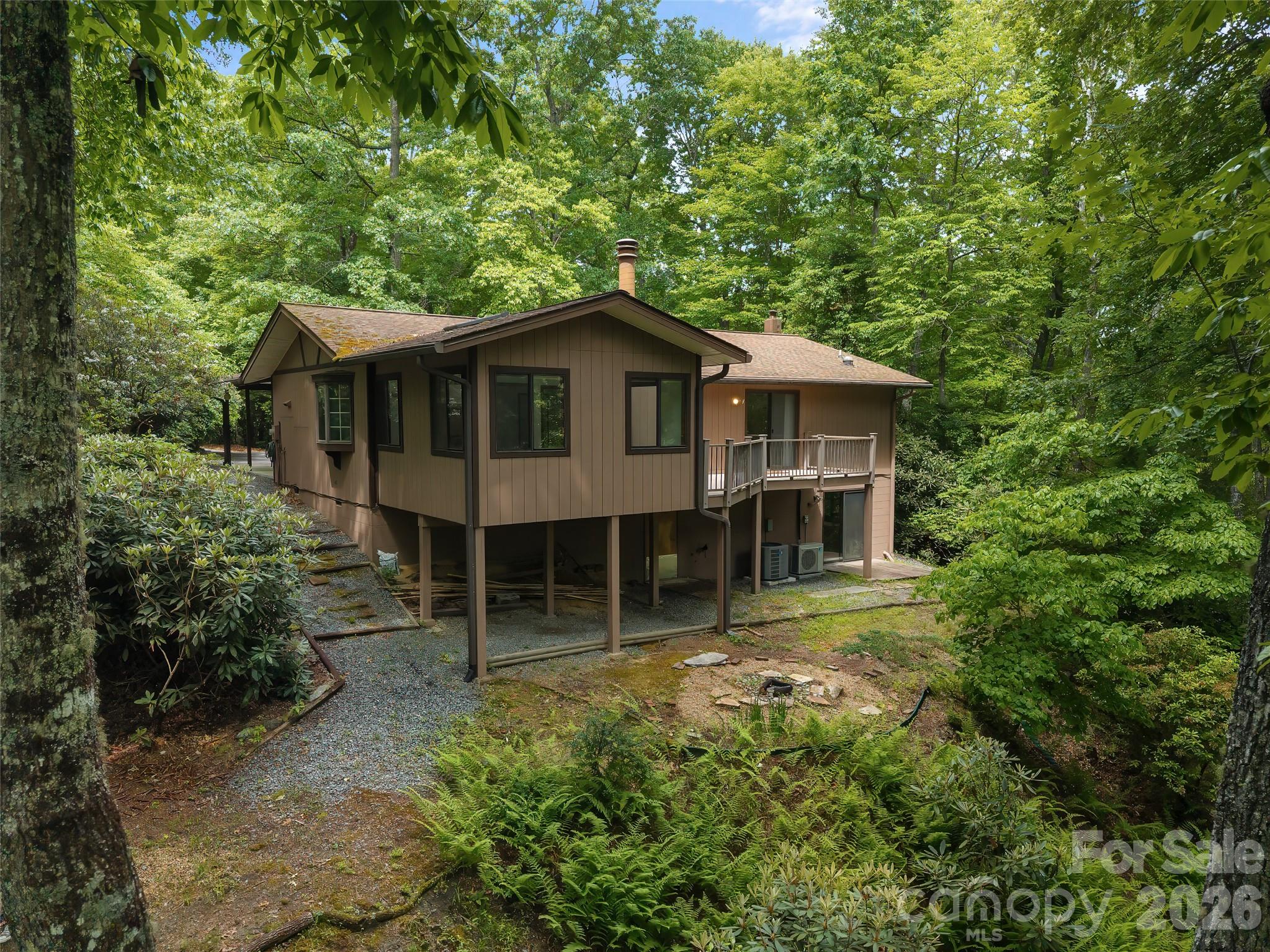 32 Honeysuckle Ridge Road — Pisgah Forest