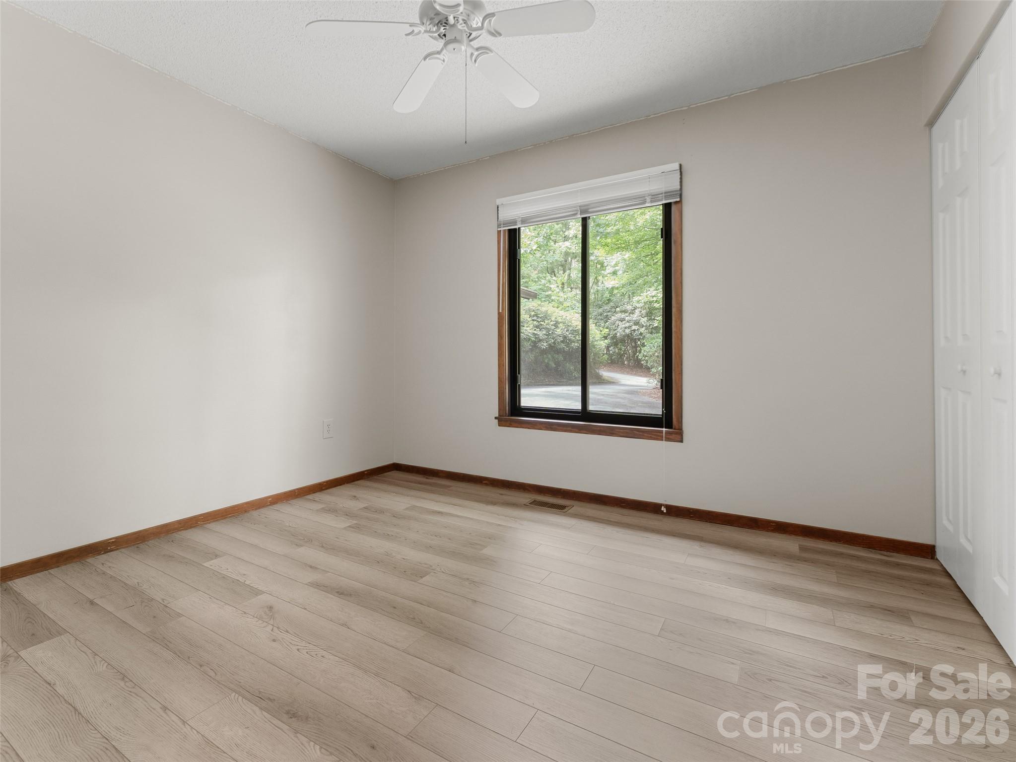 32 Honeysuckle Ridge Road — Pisgah Forest