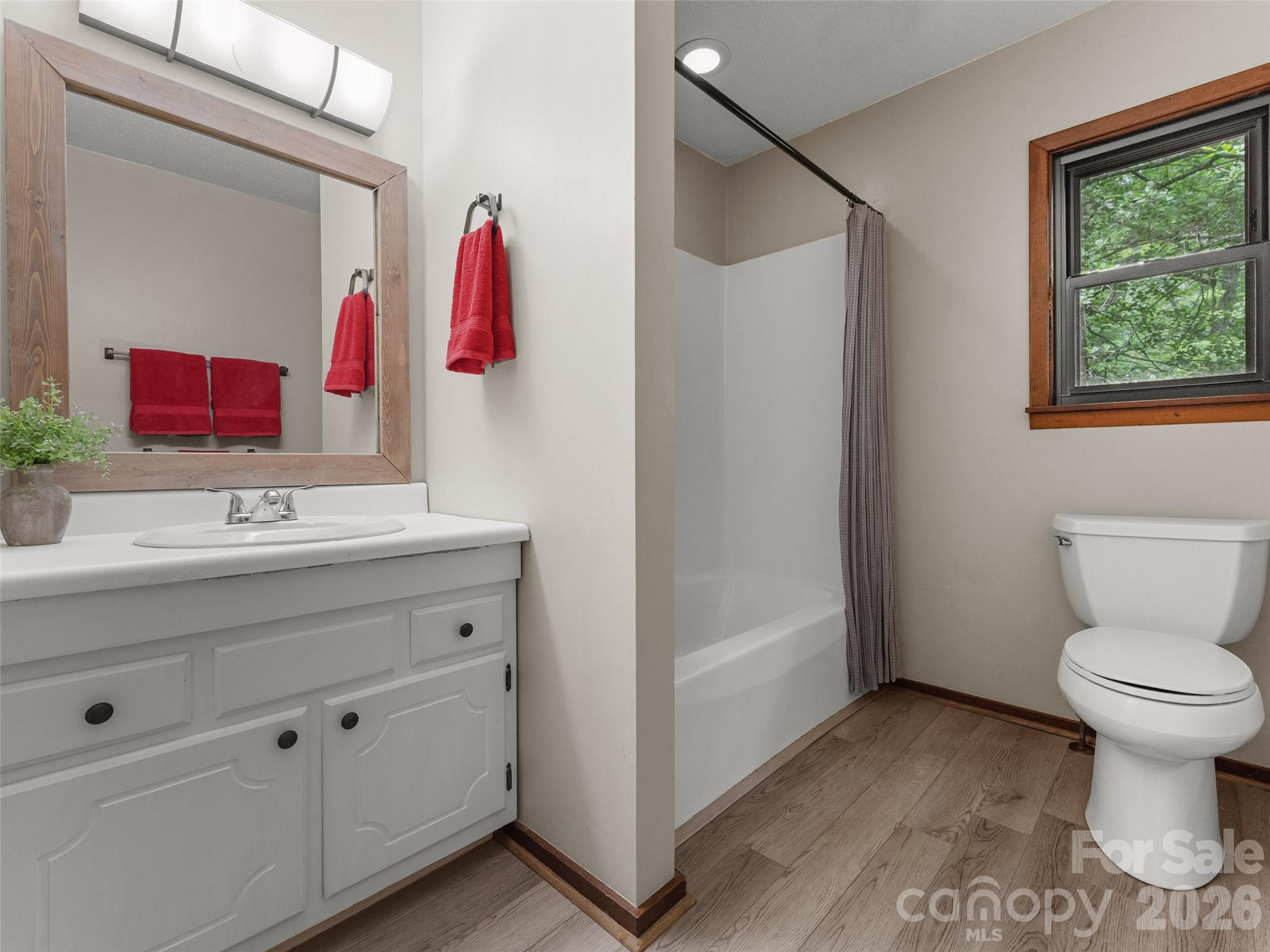 32 Honeysuckle Ridge Road — Pisgah Forest