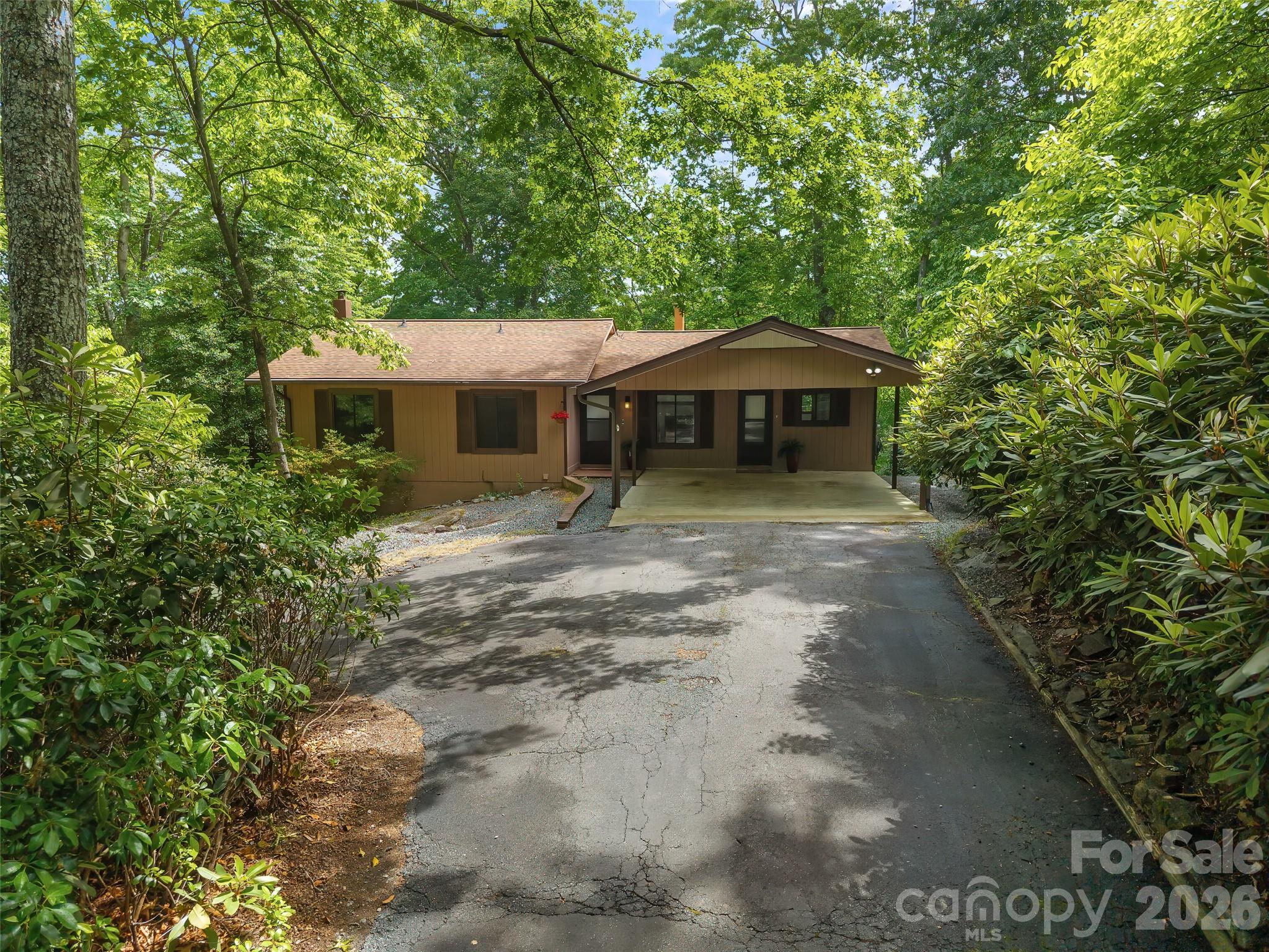32 Honeysuckle Ridge Road — Pisgah Forest