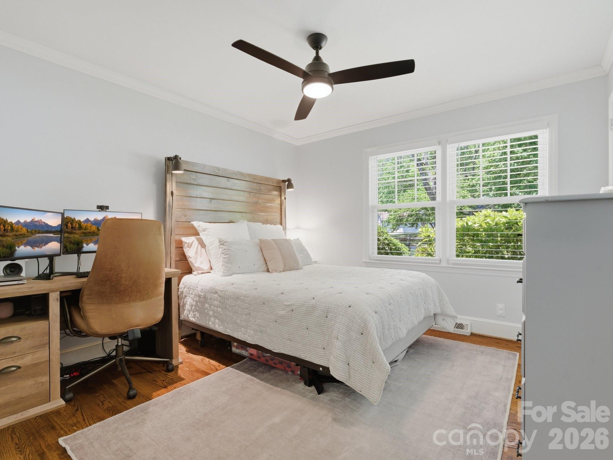 1534 Edgewater Drive — Charlotte