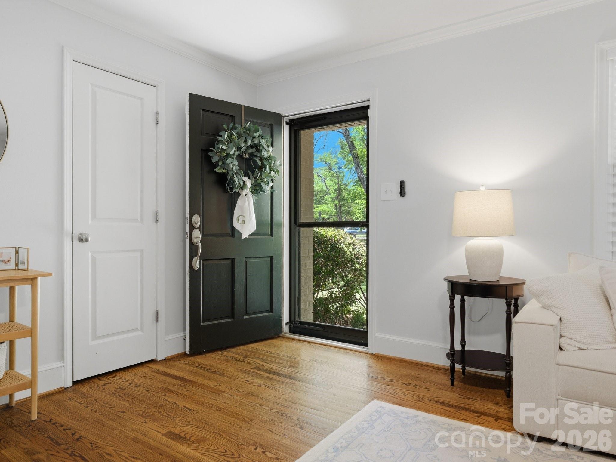 1534 Edgewater Drive — Charlotte