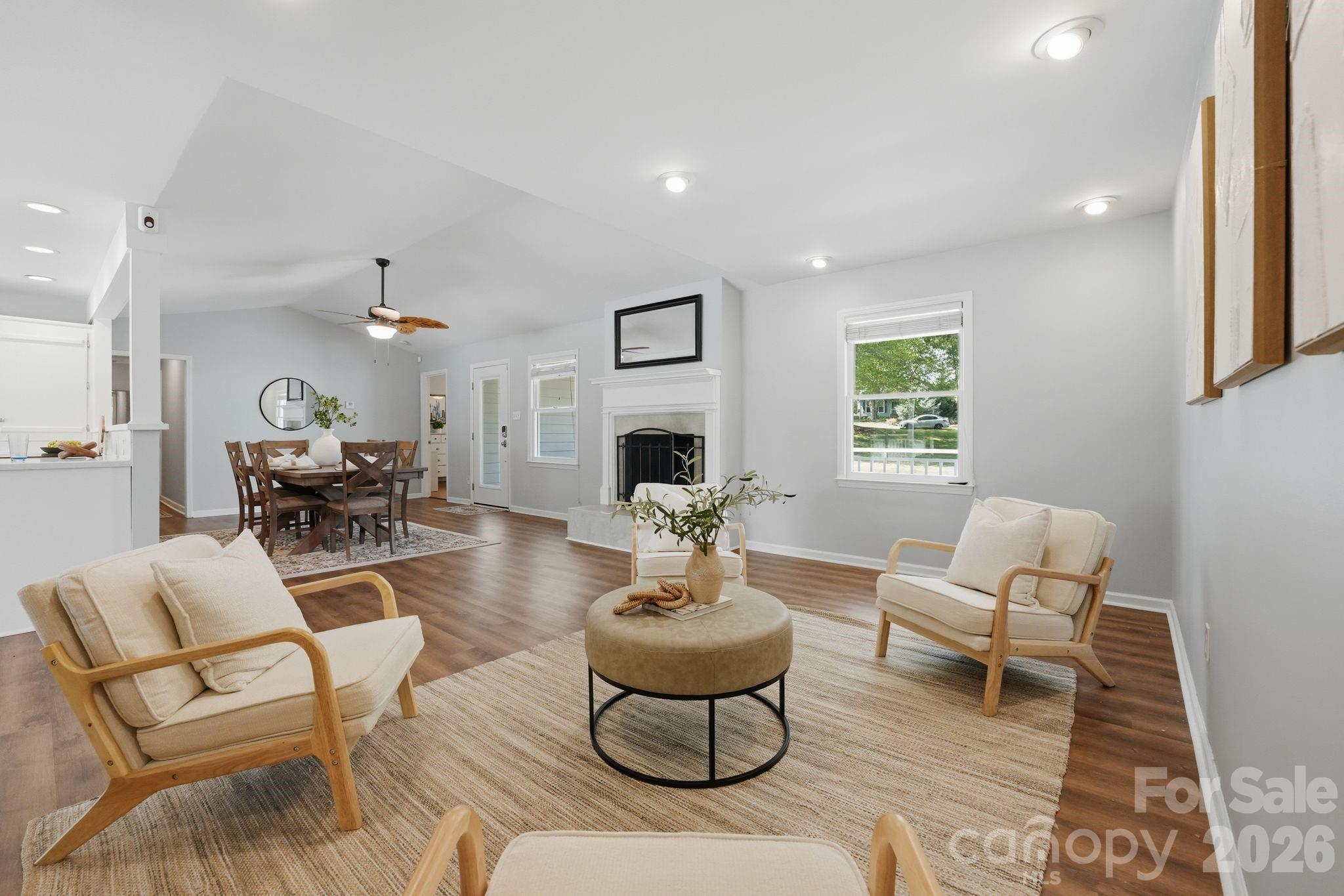 139 Perrin Drive — Mooresville