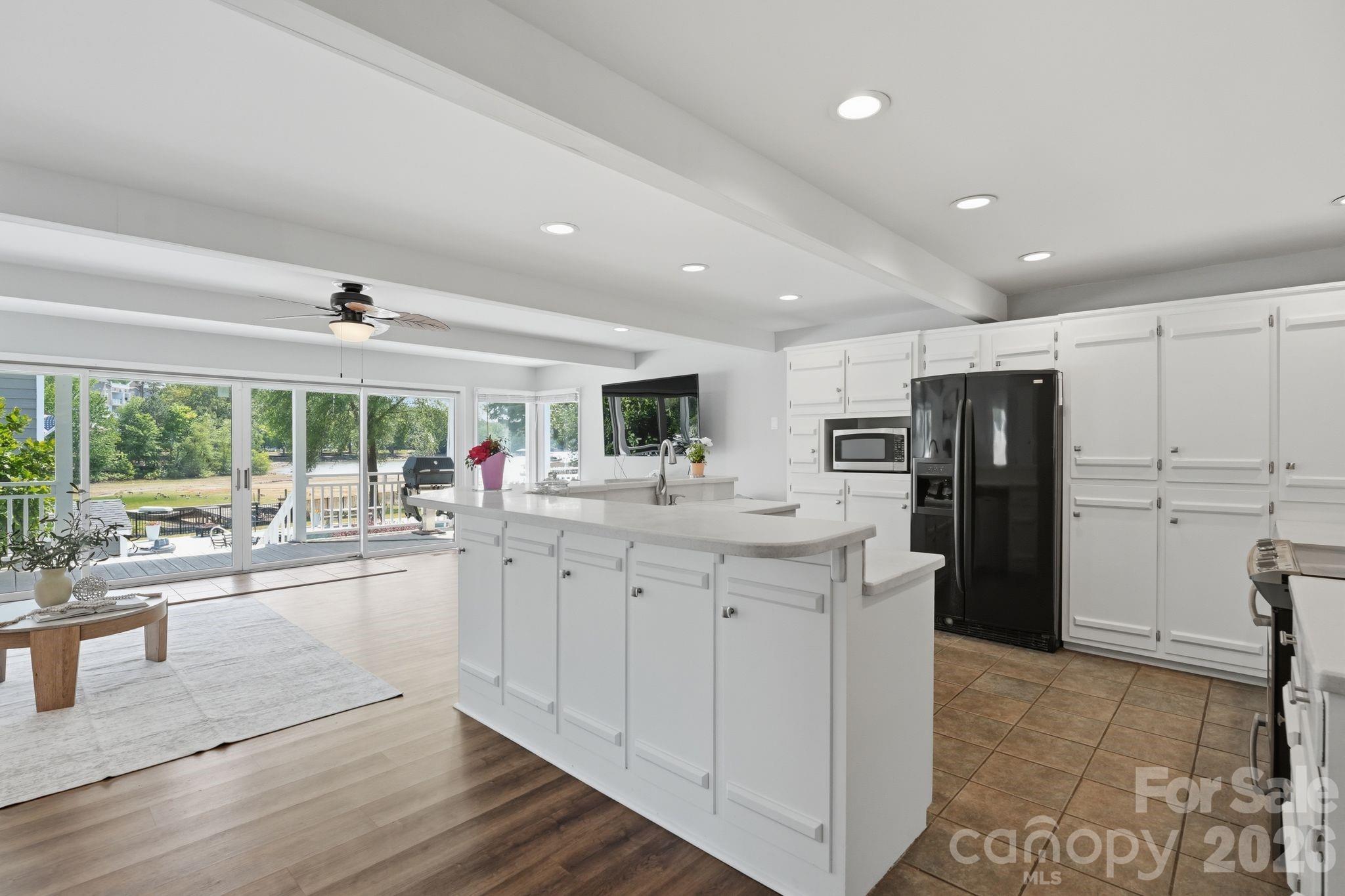 139 Perrin Drive — Mooresville