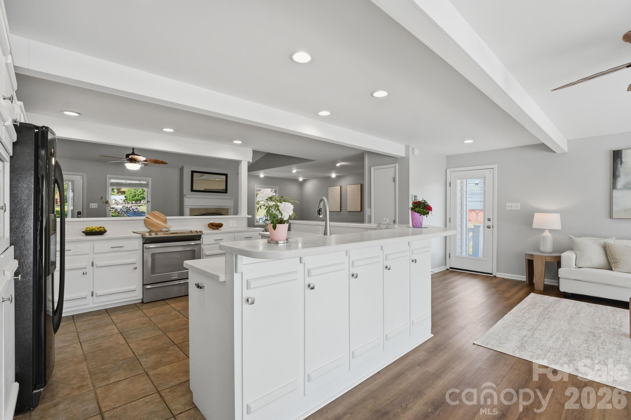 139 Perrin Drive — Mooresville