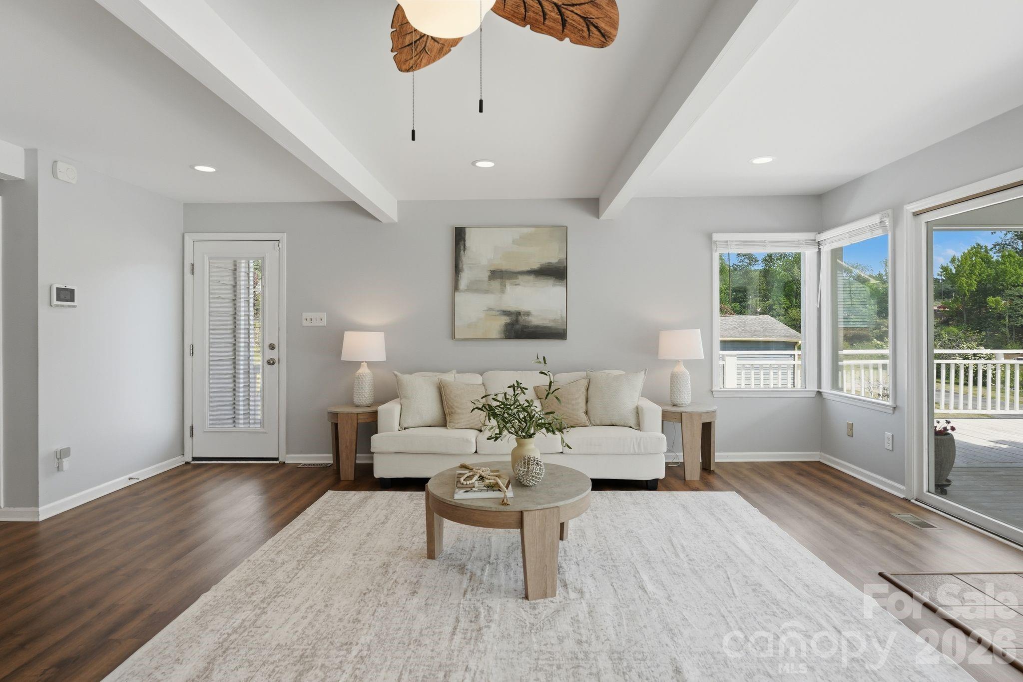 139 Perrin Drive — Mooresville
