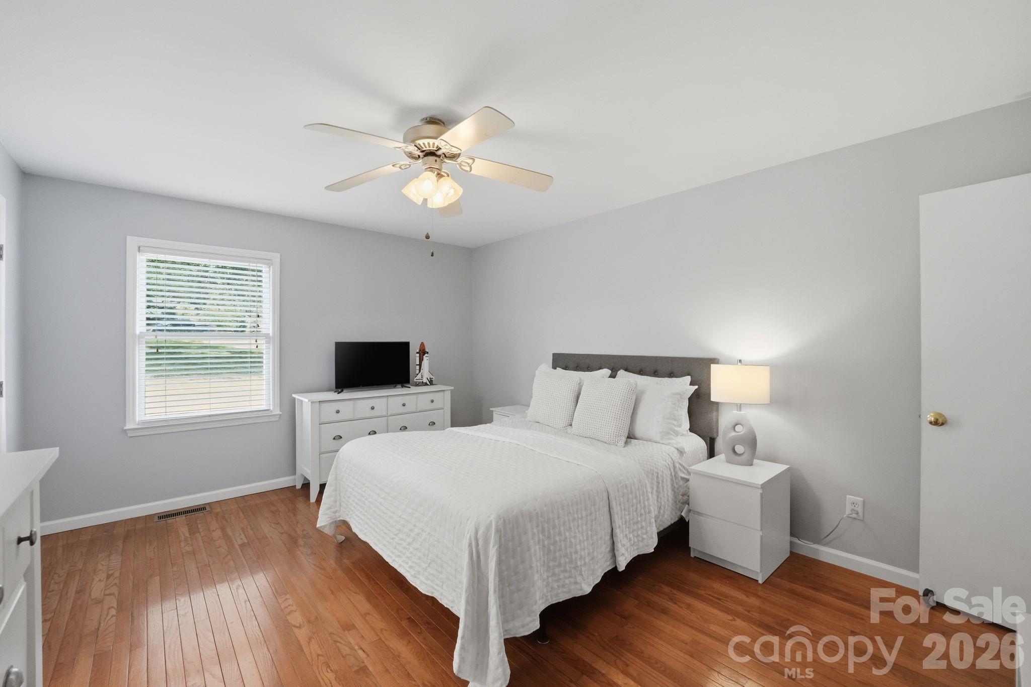 139 Perrin Drive — Mooresville
