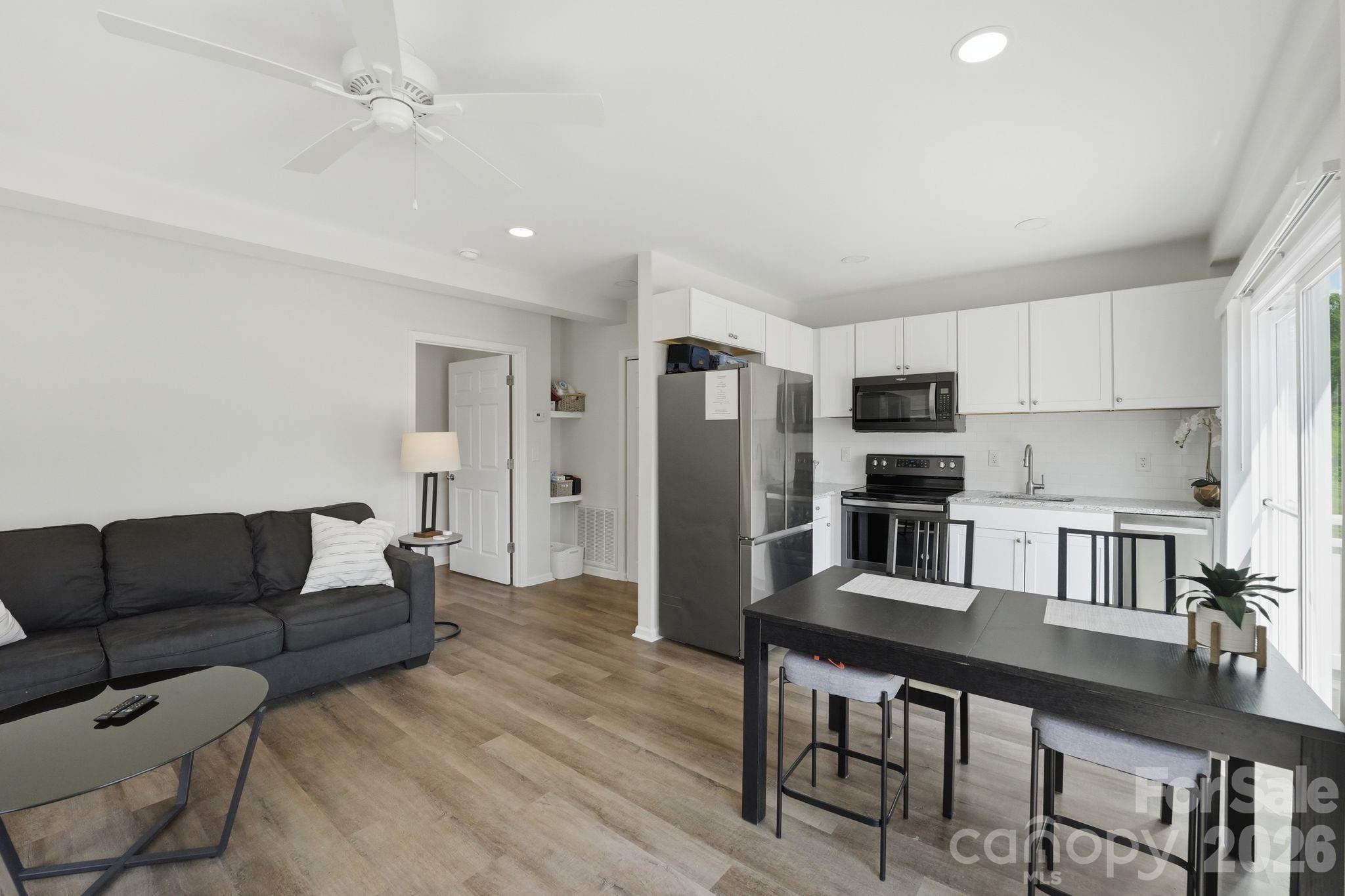 139 Perrin Drive — Mooresville