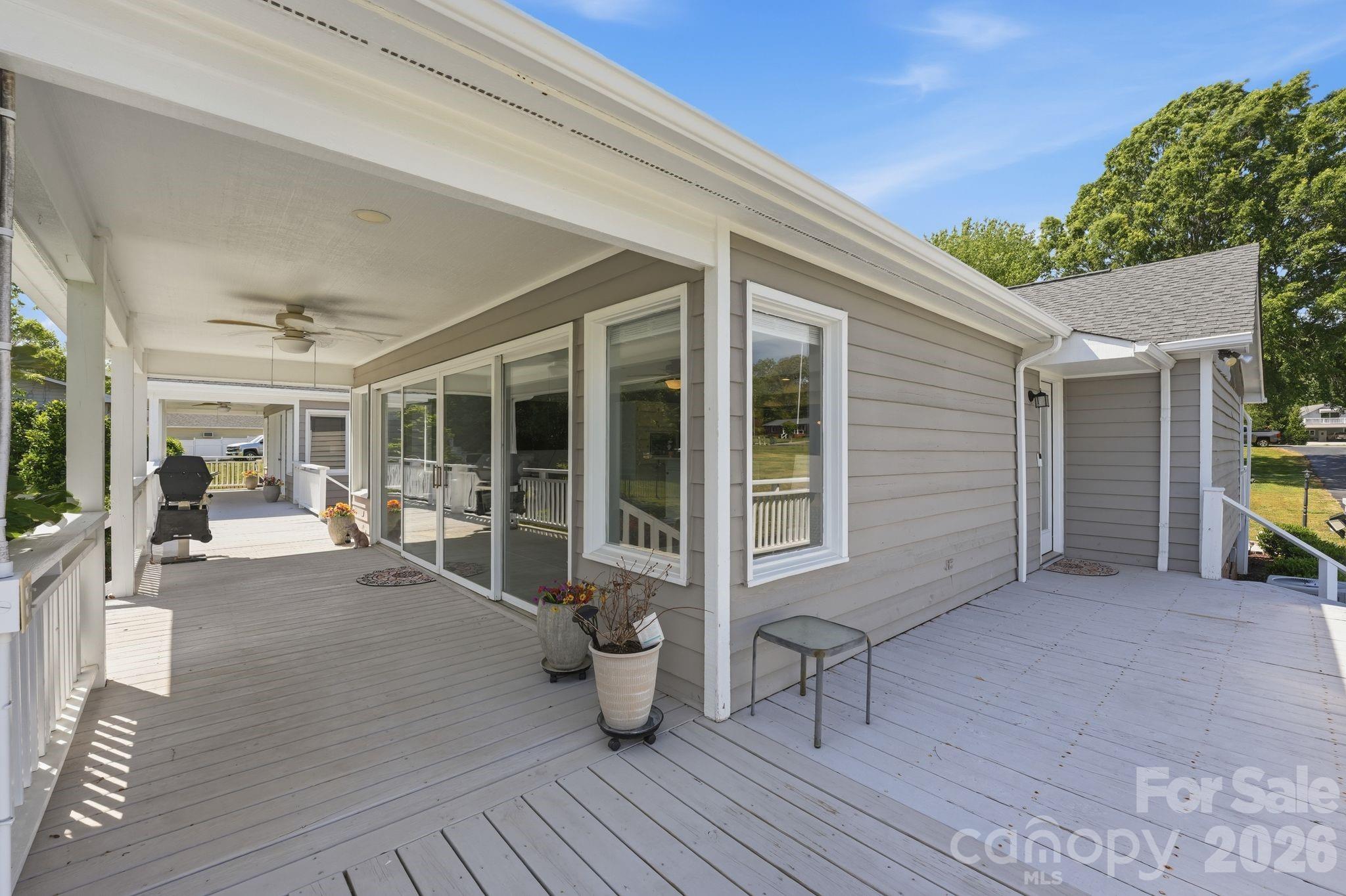 139 Perrin Drive — Mooresville